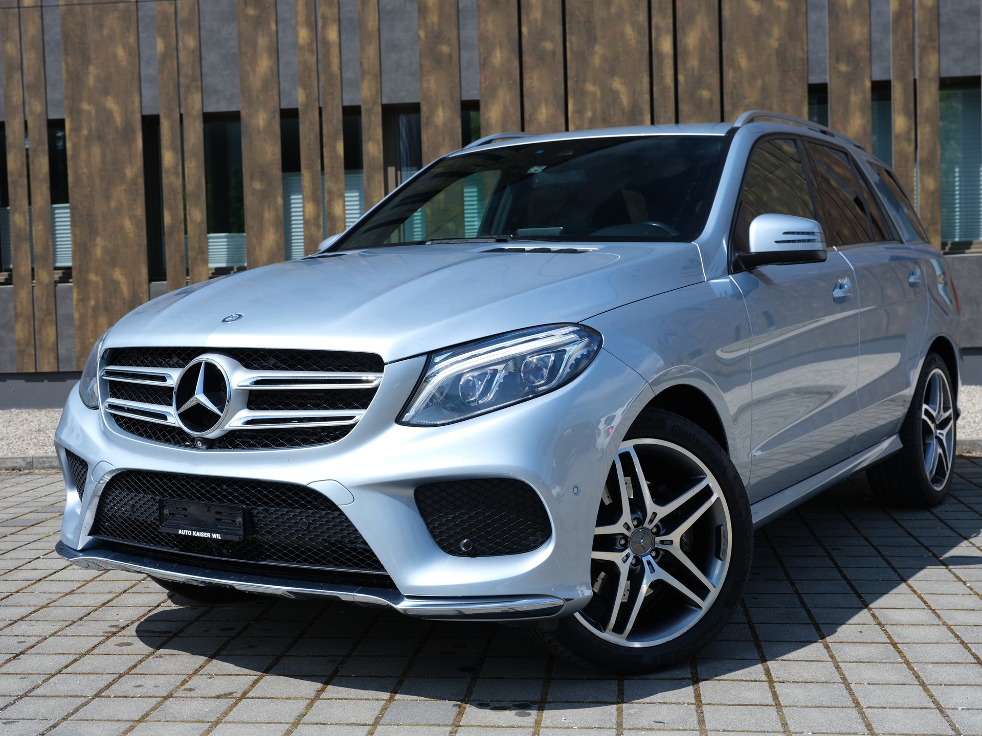 MERCEDES-BENZ GLE 350 d 4Matic AMG-Line 9G-Tronic