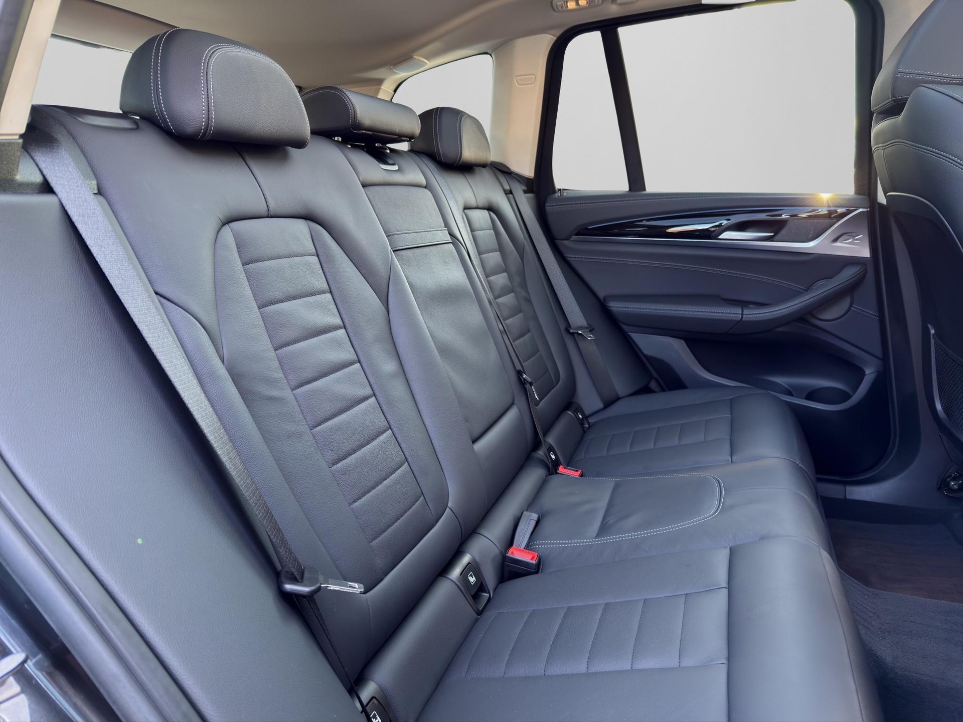BMW iX3 Impressive-image-15