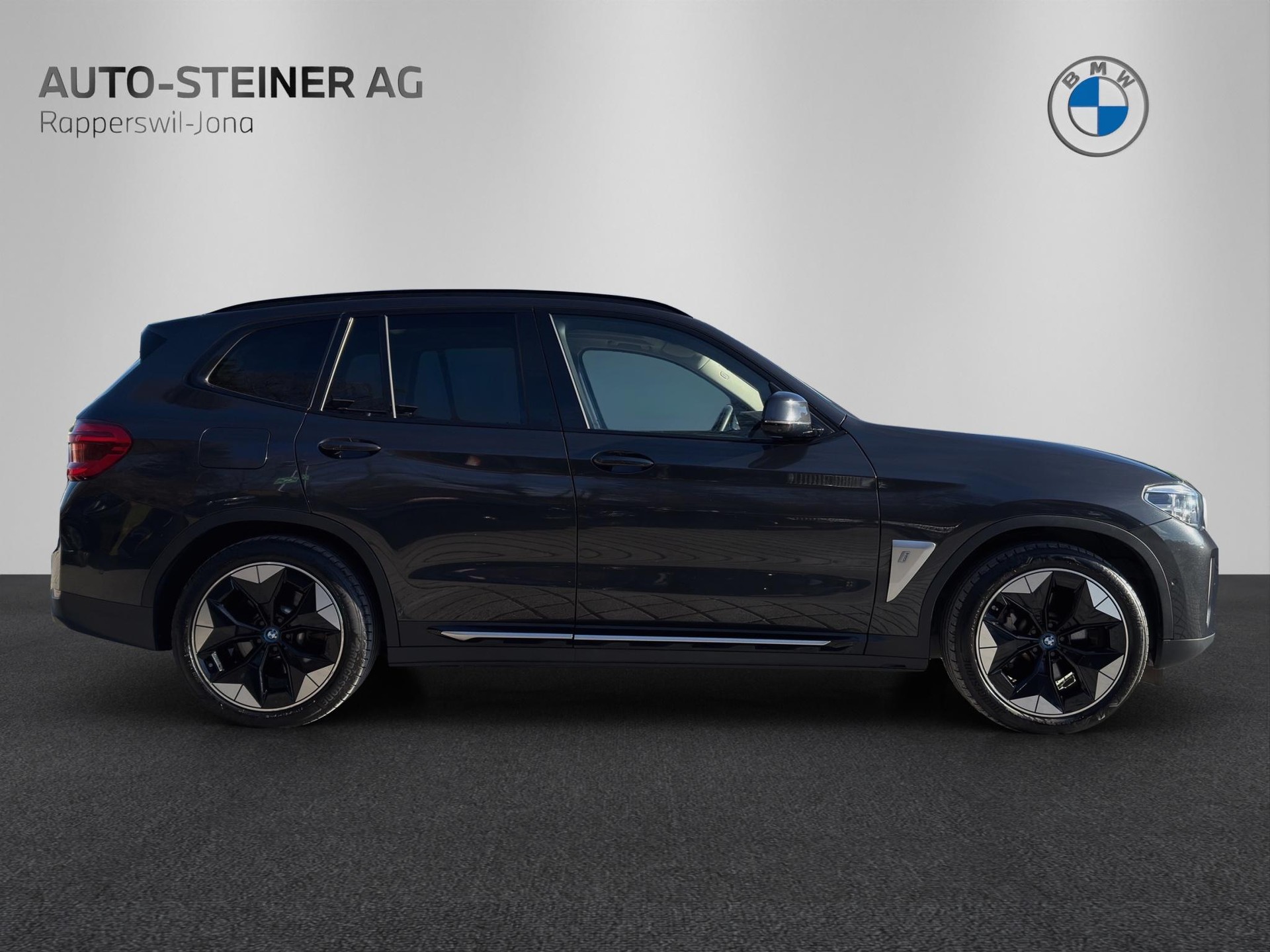 BMW iX3 Impressive-image-5