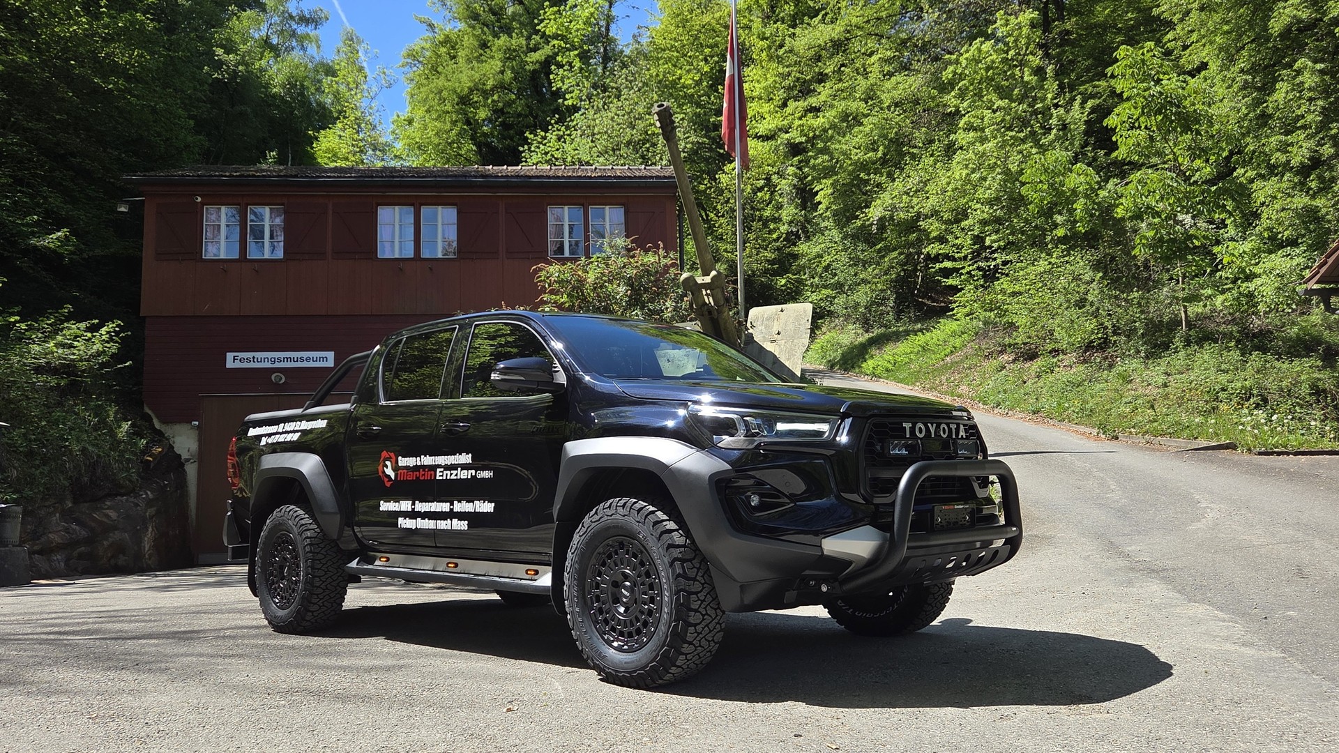 TOYOTA Hilux 2.8D-4D GR II Double Cab 4x4 A