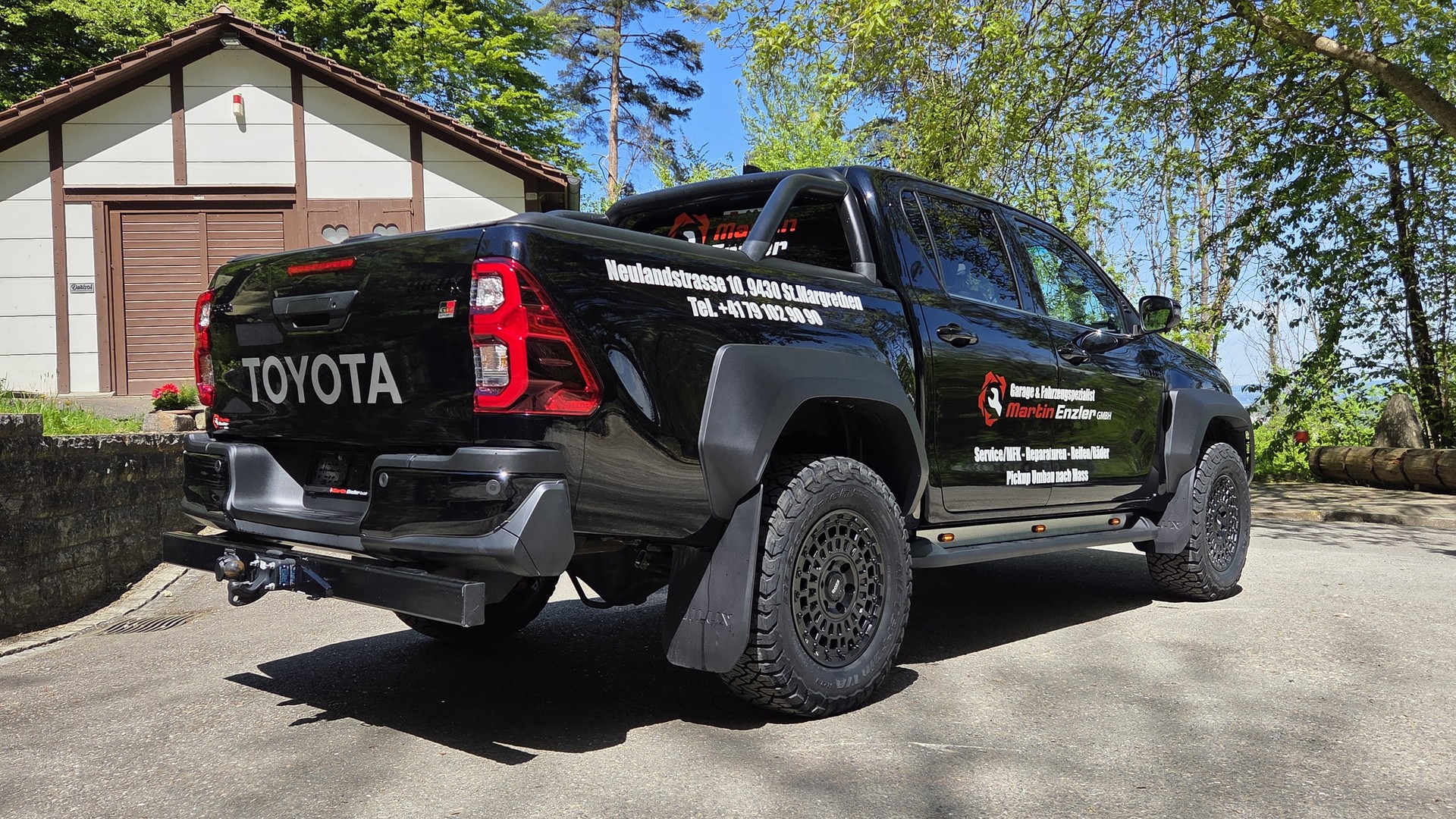 TOYOTA Hilux 2.8D-4D GR II Double Cab 4x4 A-image-6