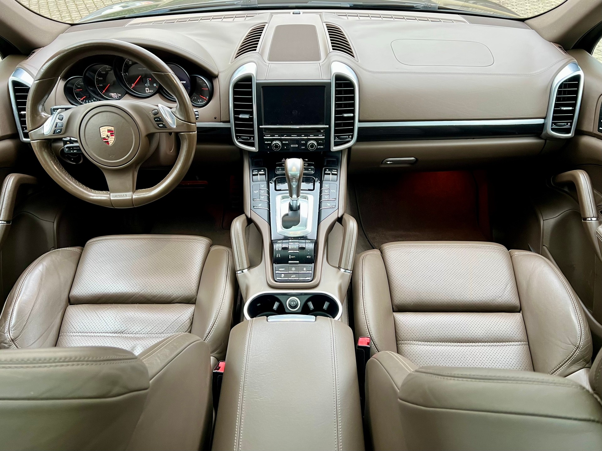 PORSCHE Cayenne Diesel-image-12