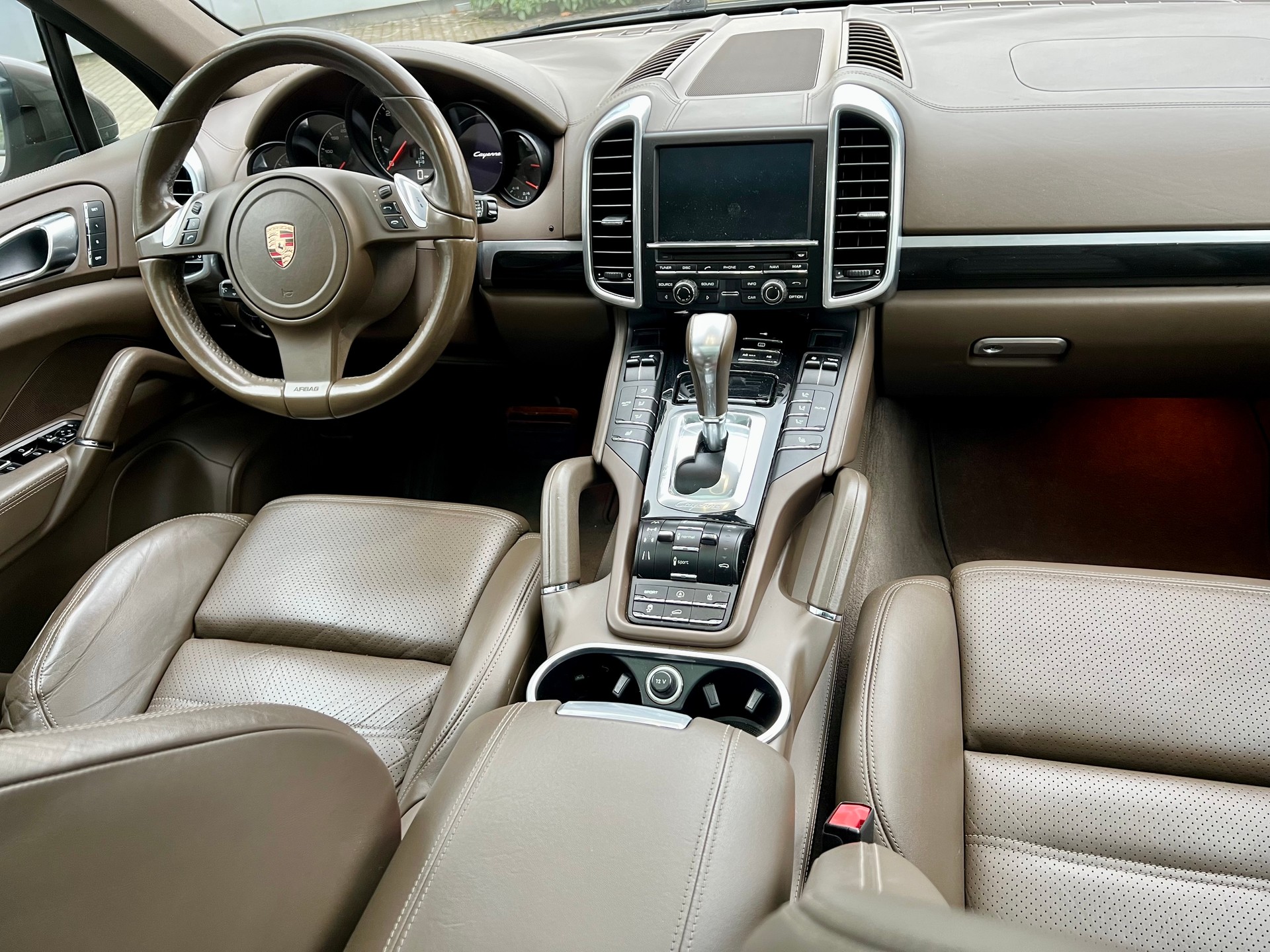 PORSCHE Cayenne Diesel-image-13