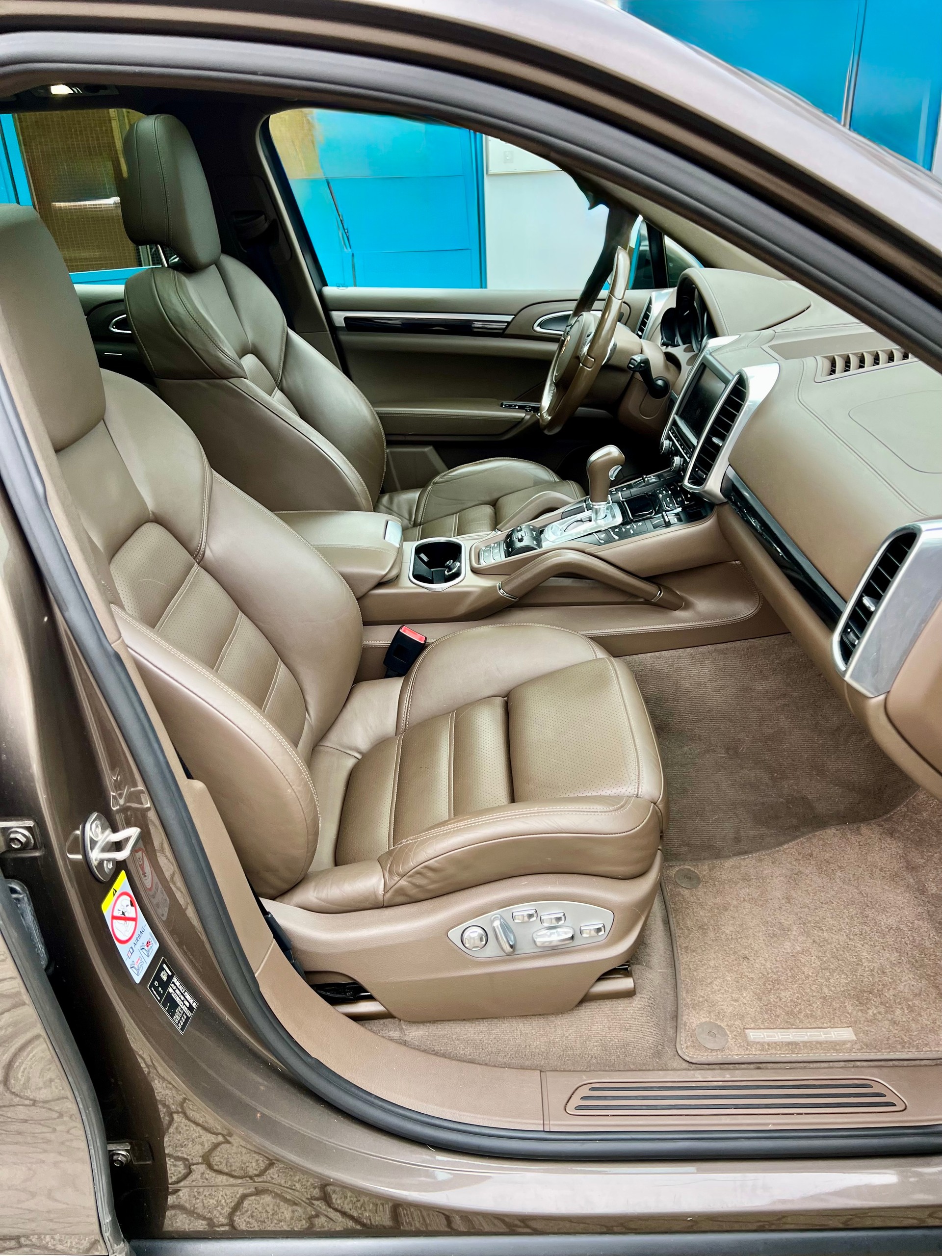 PORSCHE Cayenne Diesel-image-15