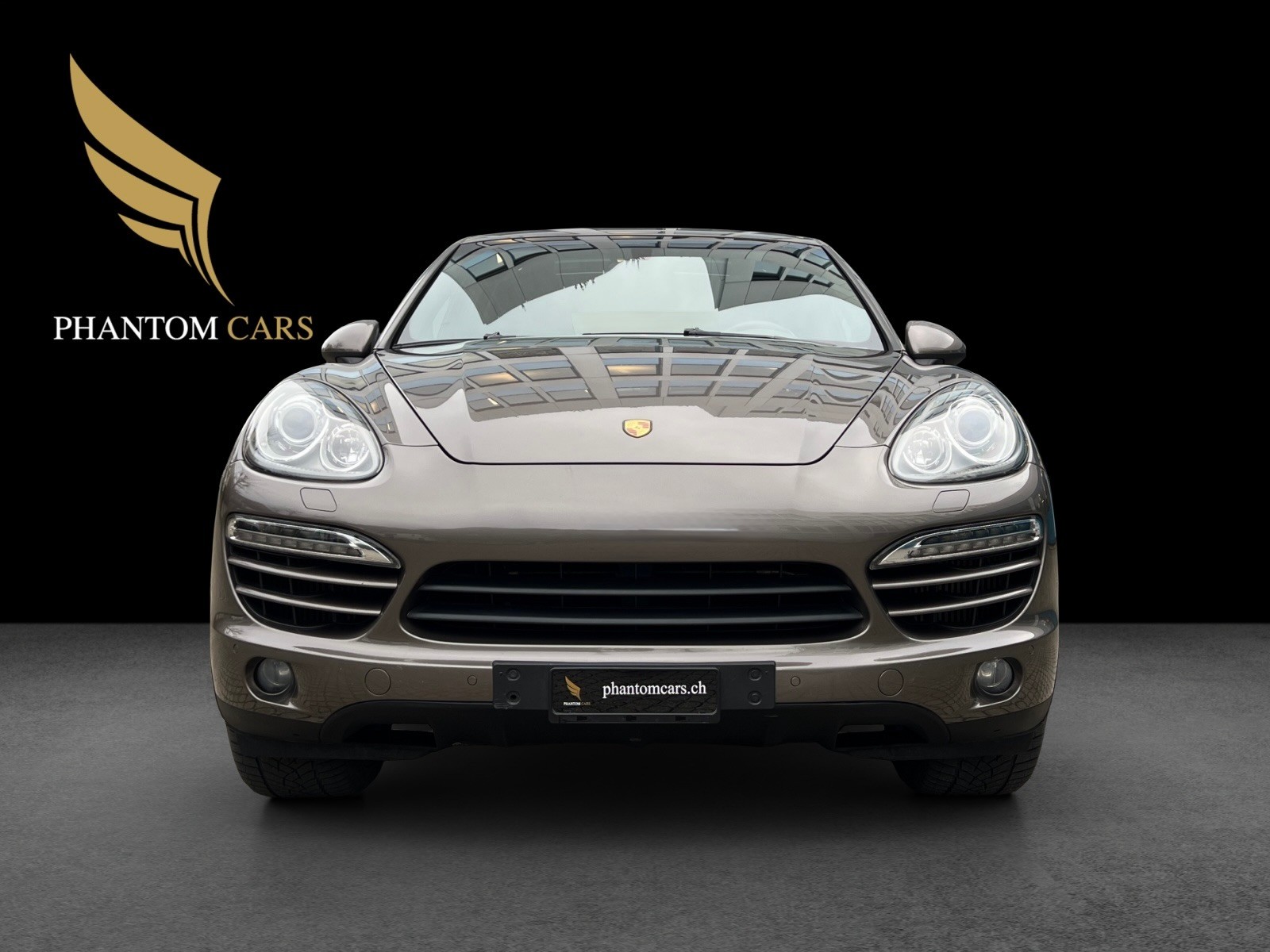 PORSCHE Cayenne Diesel-showroom-element-2