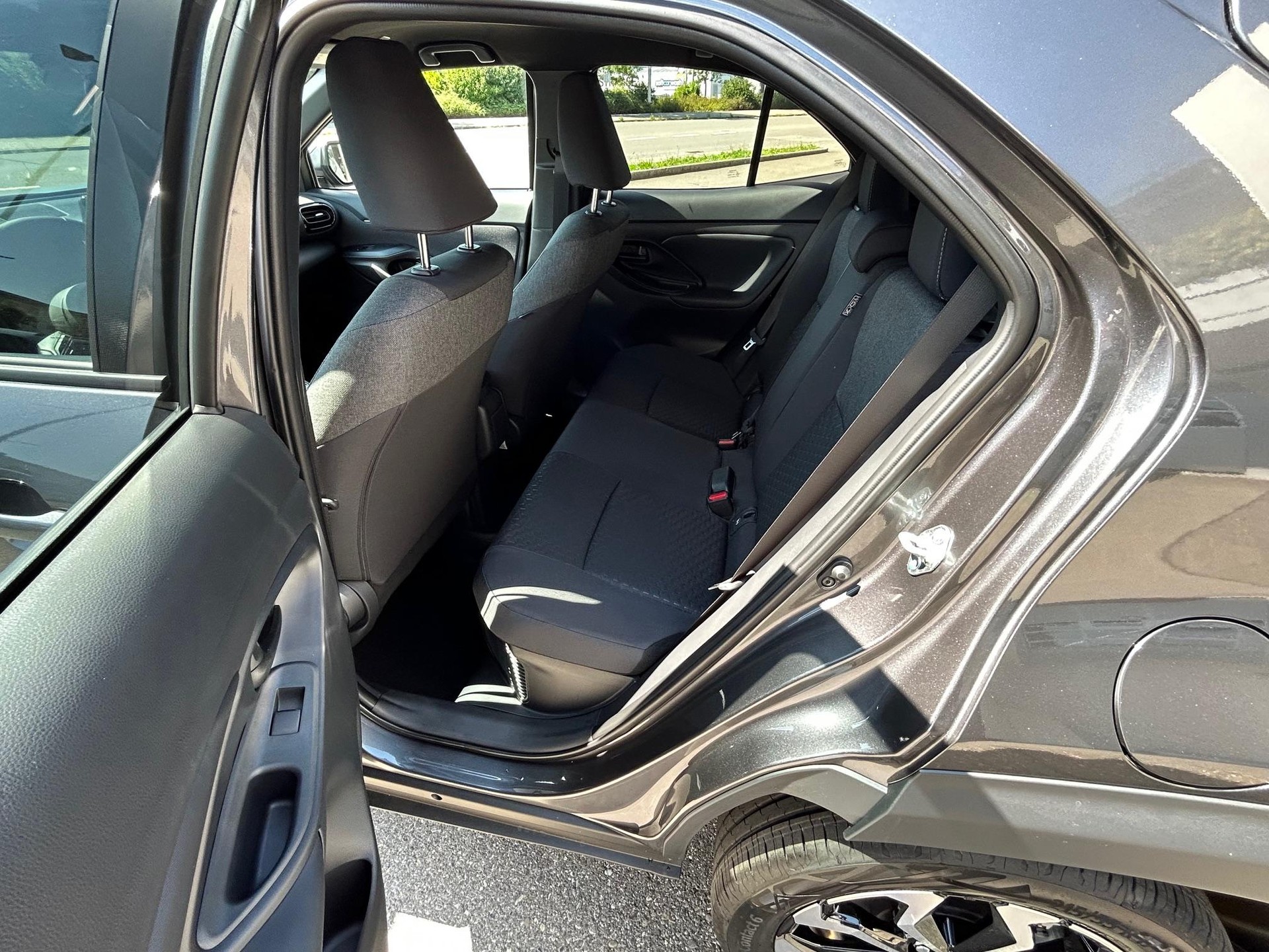 TOYOTA Yaris Cross 1.5 VVT-i HSD Trend AWD-i-image-13