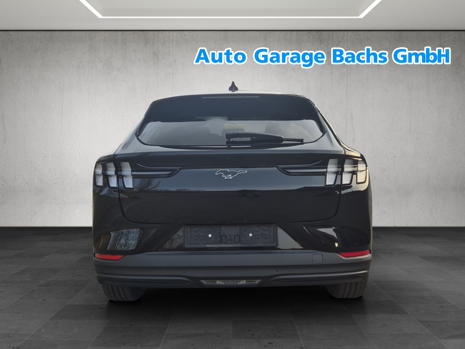 FORD Mustang MACH-E RWD 73 kWh-showroom-element-3