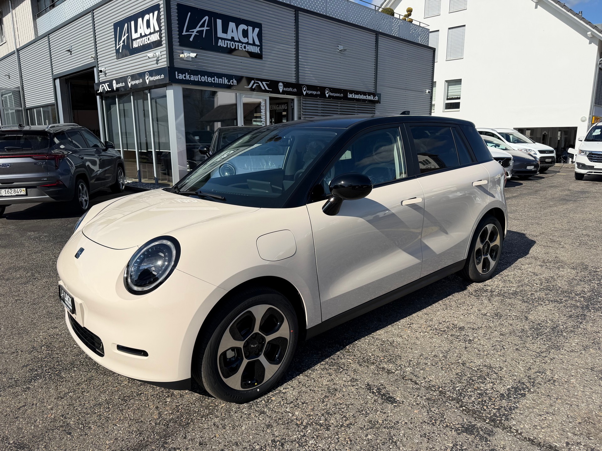 JAC E30X 41 kWh City-showroom-element-2