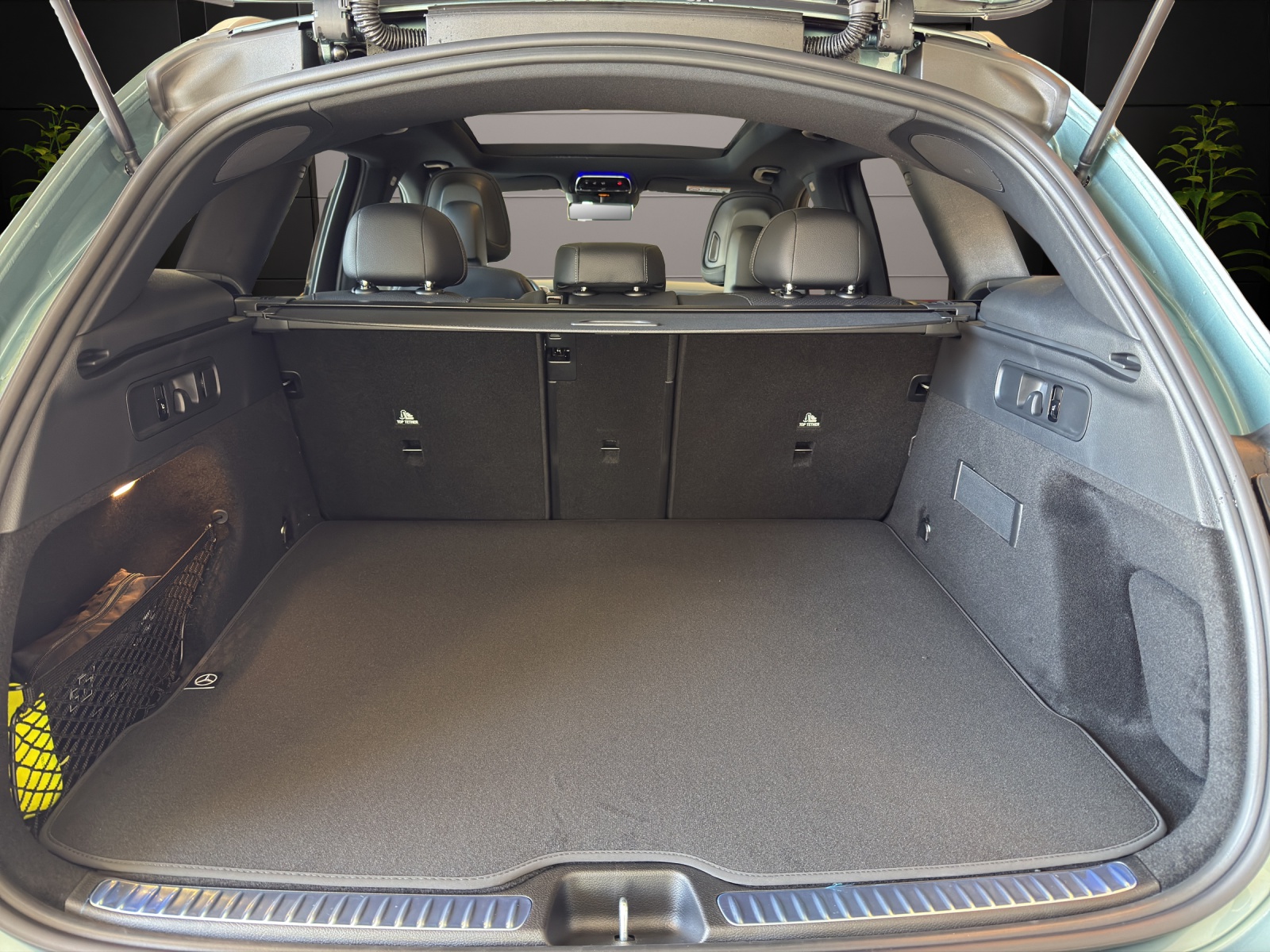 MERCEDES-BENZ GLC 220 d 4Matic 9G-Tronic-image-10