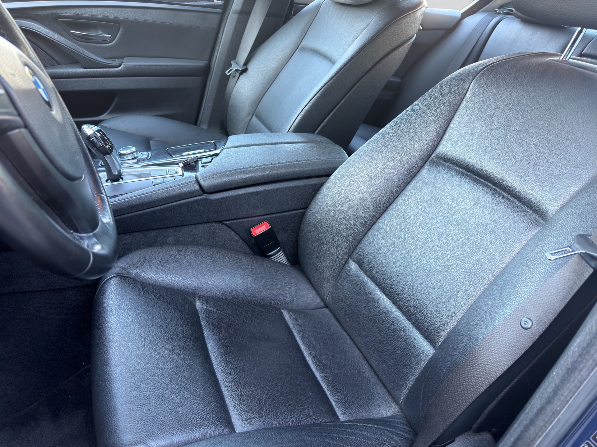 BMW 530d xDrive Steptronic-image-13