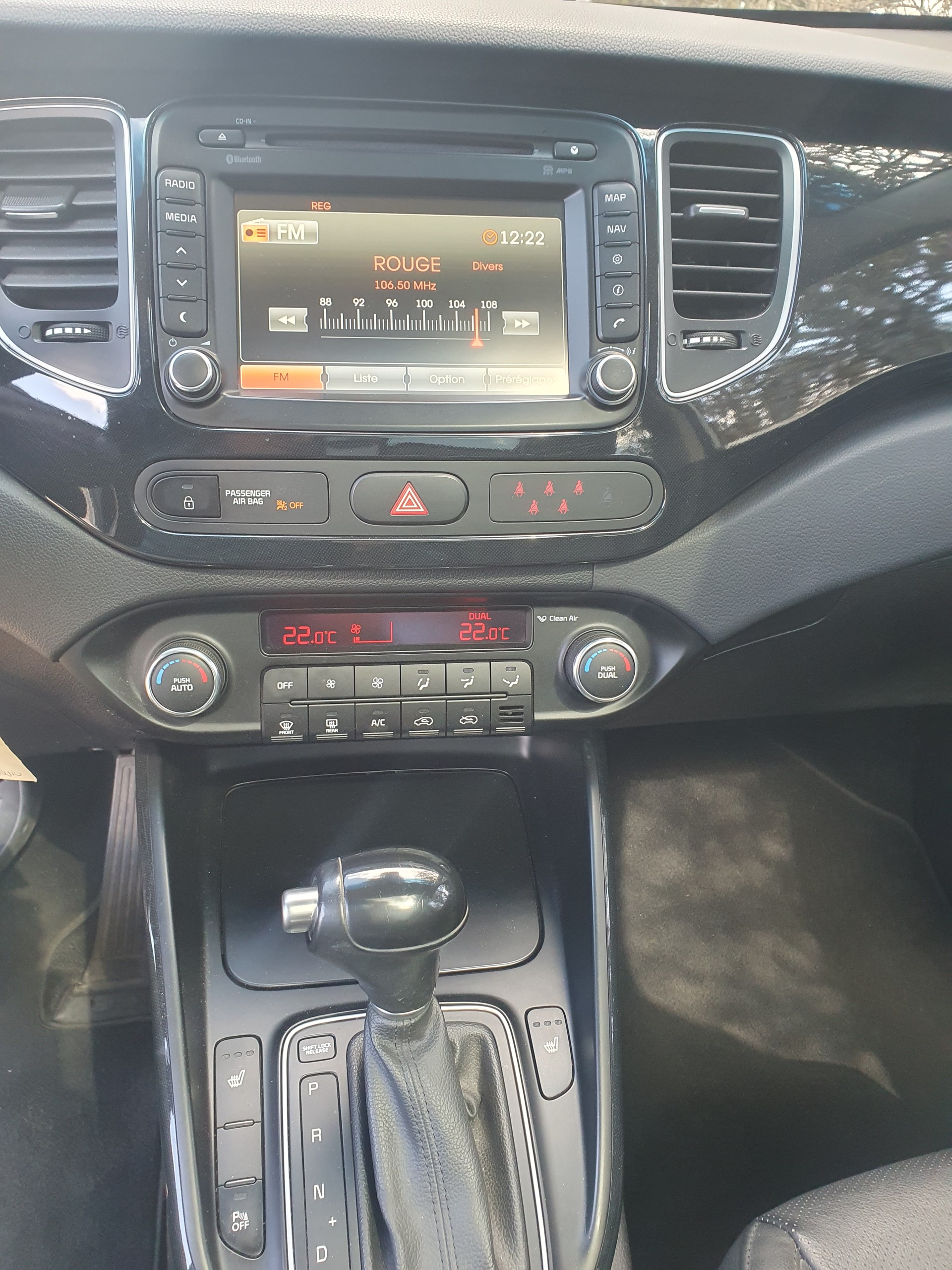 KIA Carens 1.7 CRDi Trend DCT-image-7