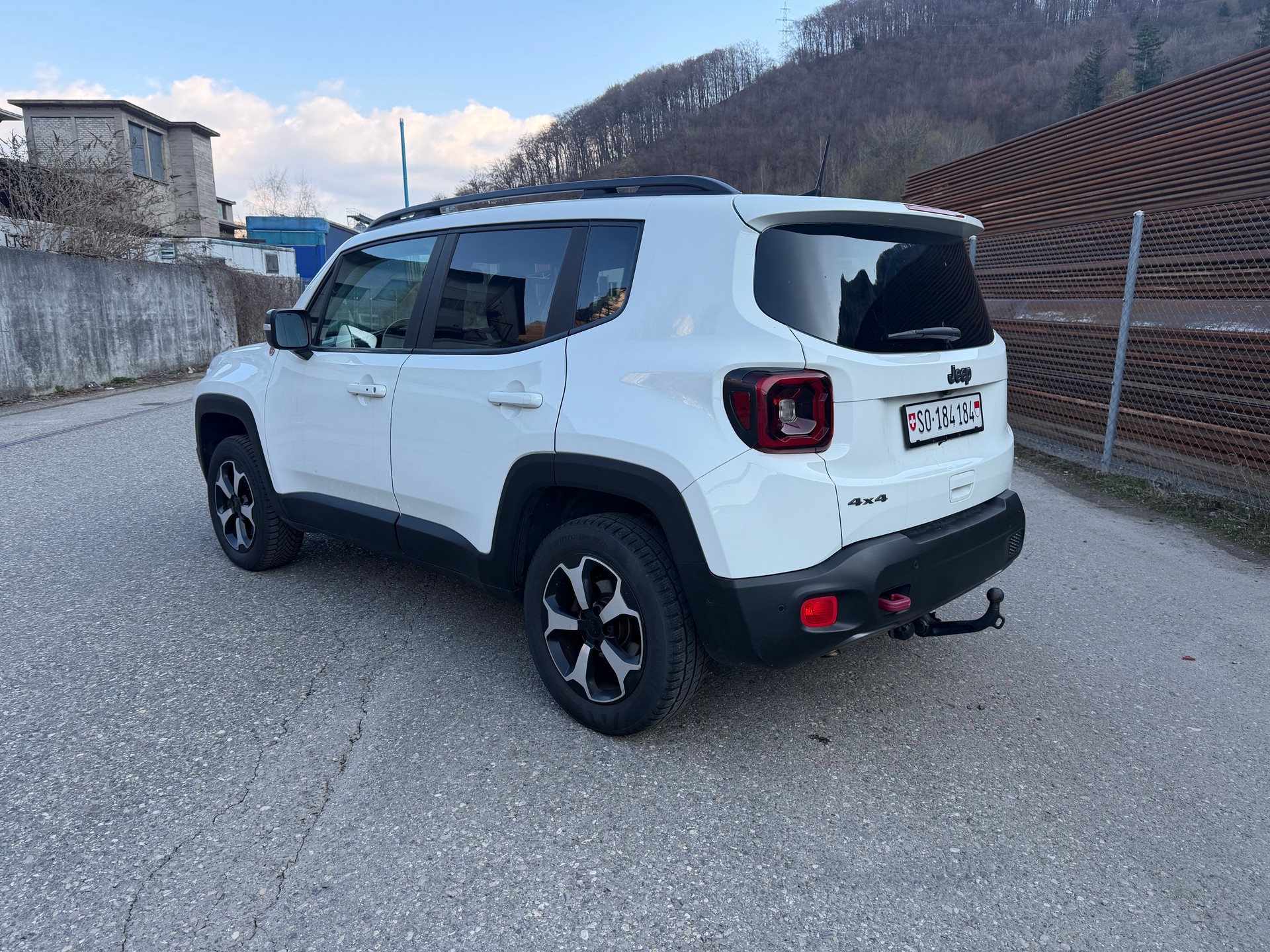 JEEP Renegade 2.0 MJ Trailhawk AWD + Low Range 9ATX-image-3