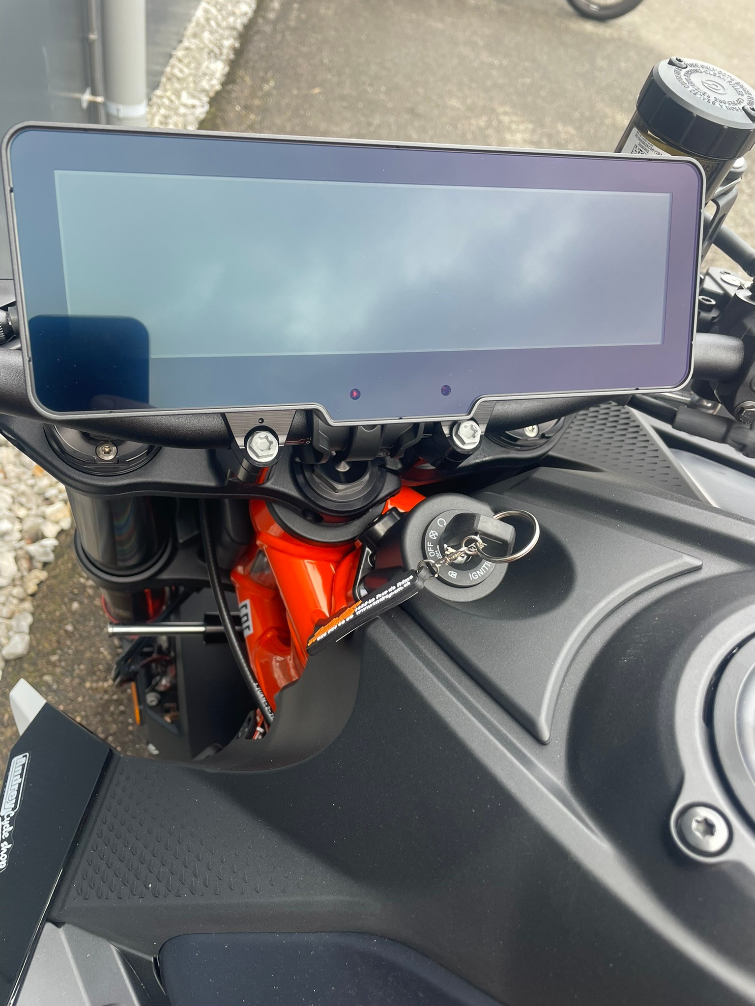 KTM 990 Duke R-image-9