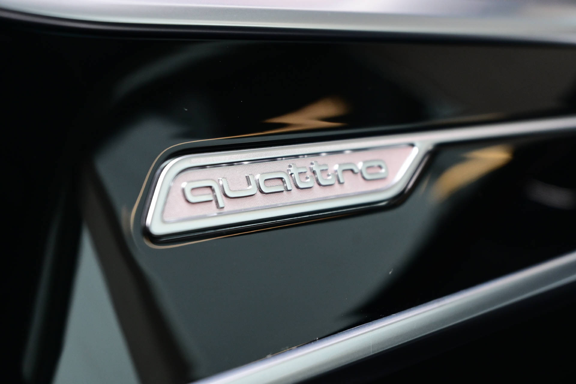 AUDI A7 Sportback 55 TFSI quattro S-Line*Standheizung*Head up Display*B&O Sound*-image-18
