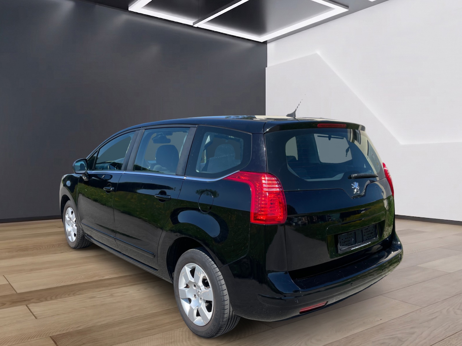 PEUGEOT 5008 1.6 16V VTI Active-image-5