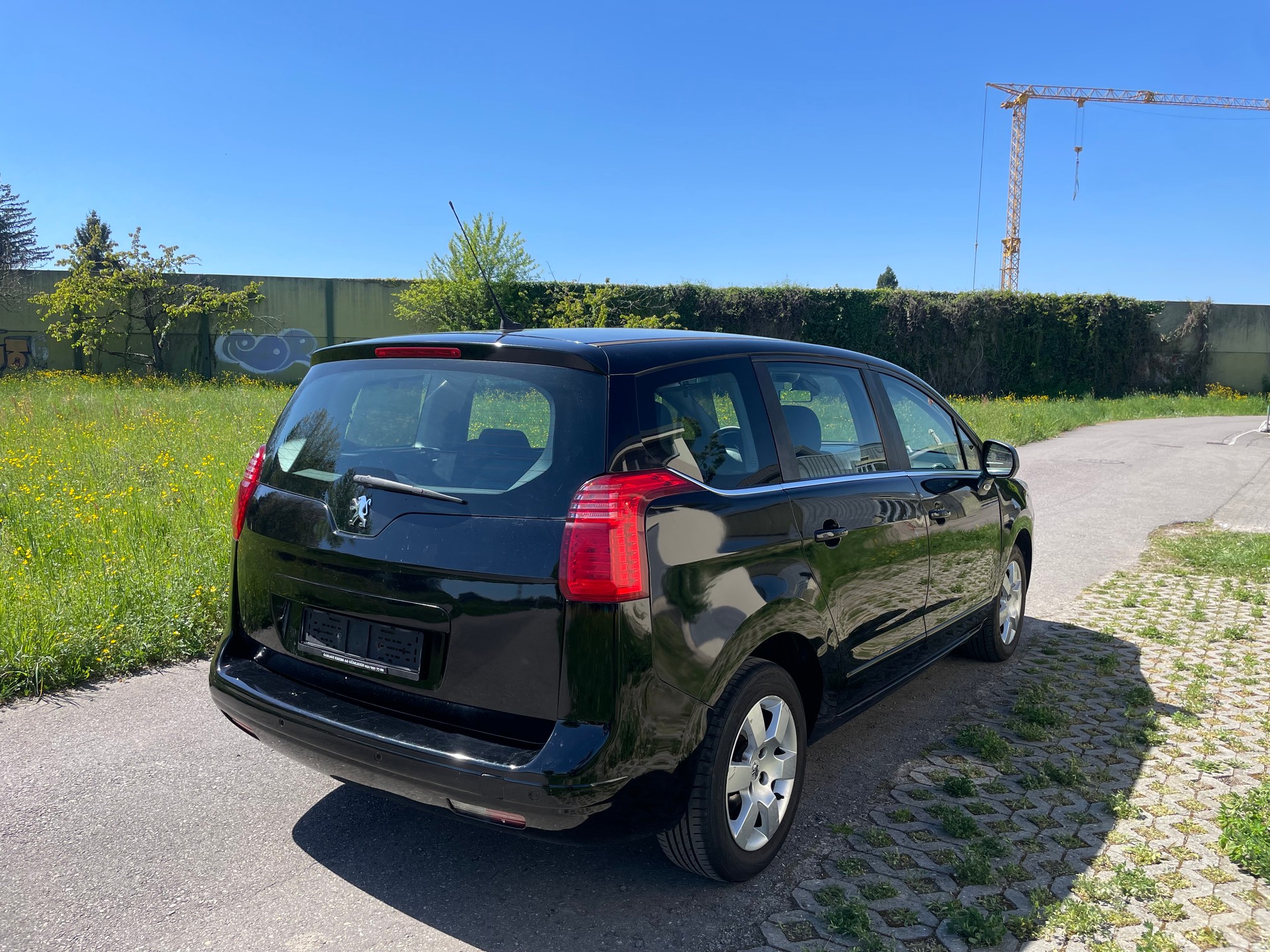 PEUGEOT 5008 1.6 16V VTI Active-image-4