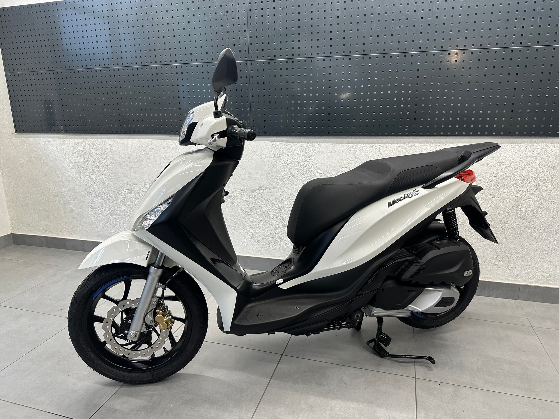 PIAGGIO Medley 125 Sport | Neu | 125cc | City Roller-image-5