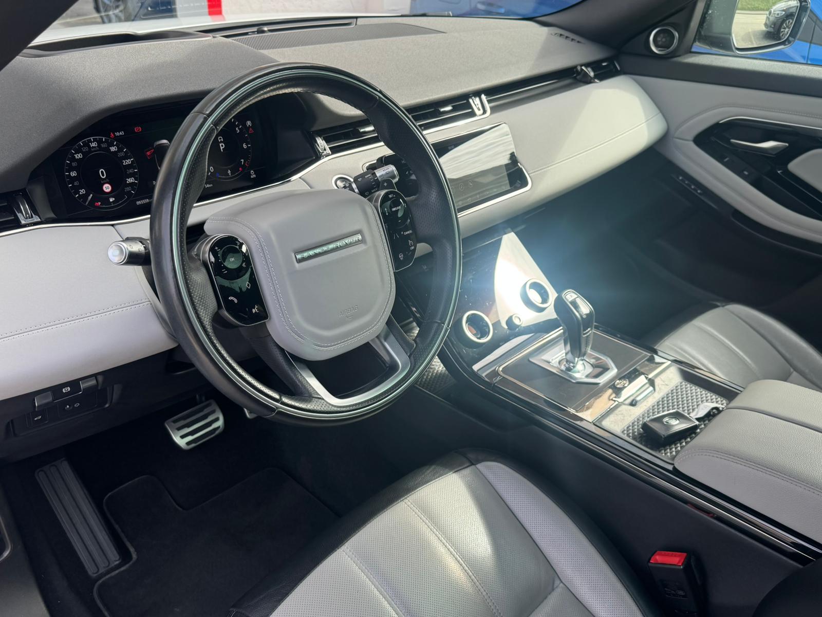 LAND ROVER Range Rover Evoque R-Dyn First Edi P 250 HSE AT9-image-12