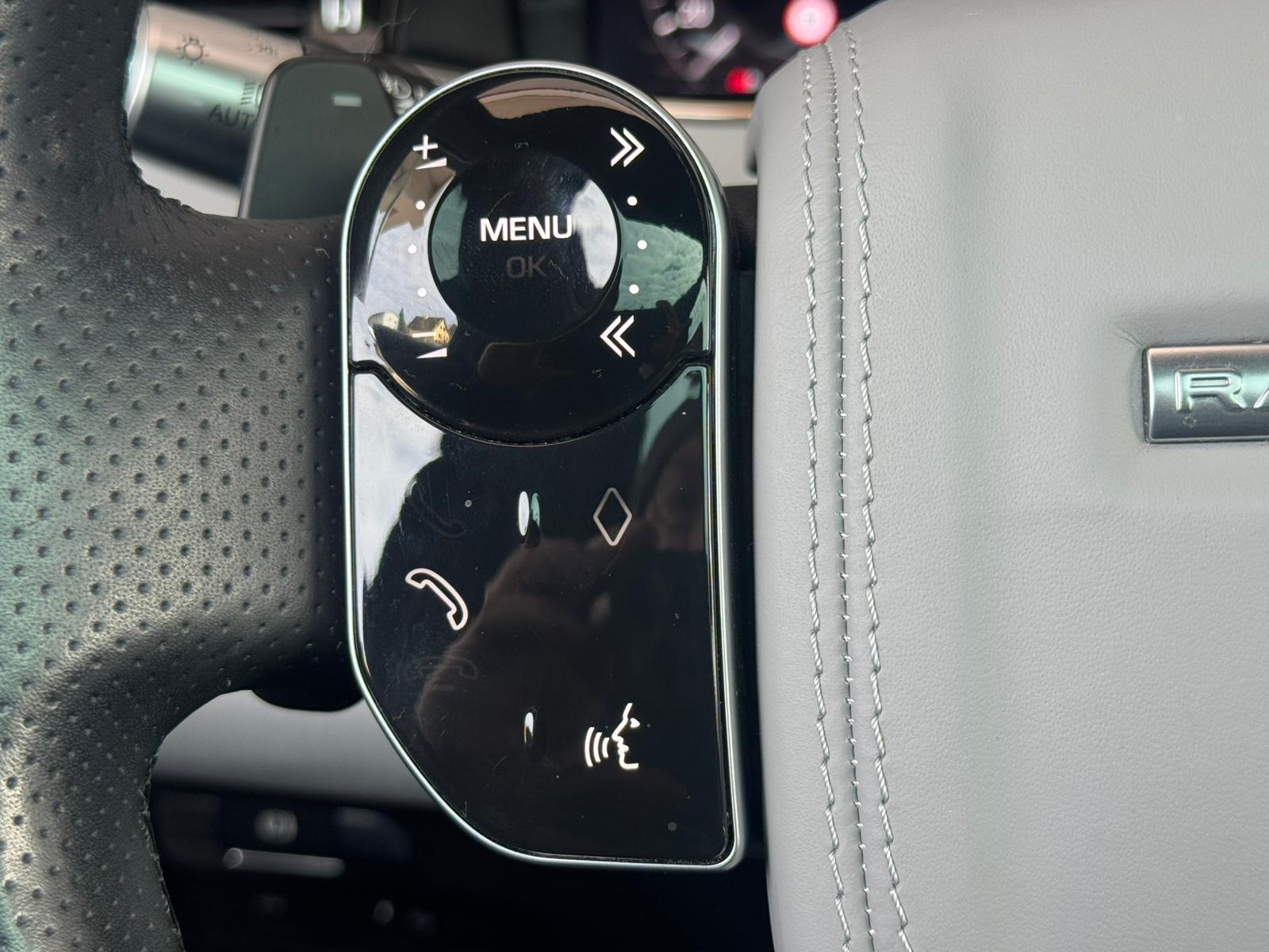 LAND ROVER Range Rover Evoque R-Dyn First Edi P 250 HSE AT9-image-16