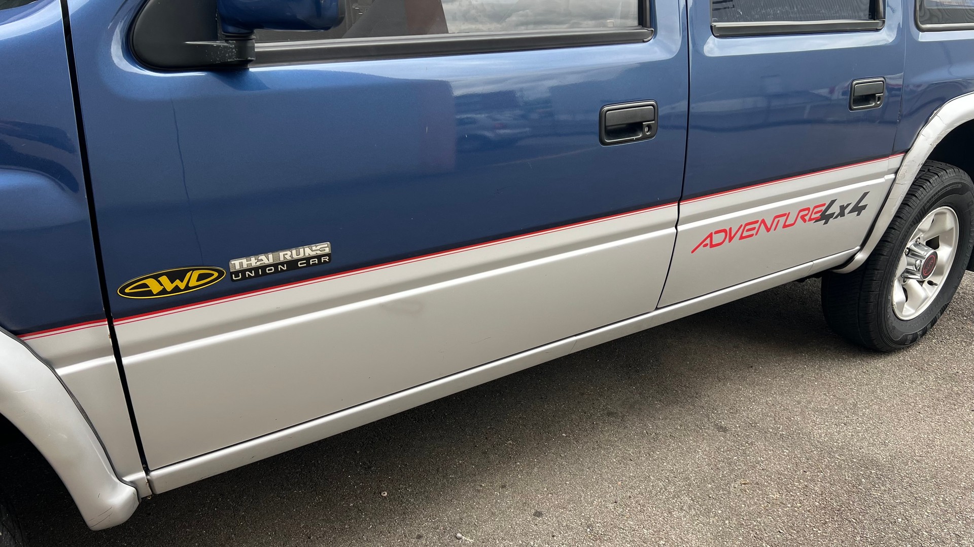 ISUZU ISUZU Adventure Midi 4x4 Rechtslenker 1.Hand-image-4
