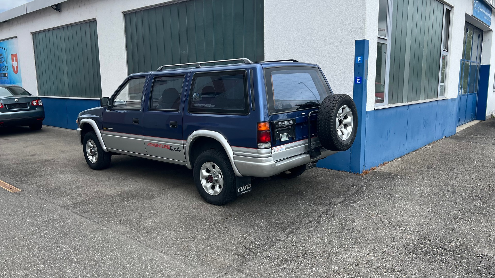 ISUZU ISUZU Adventure Midi 4x4 Rechtslenker 1.Hand-image-3