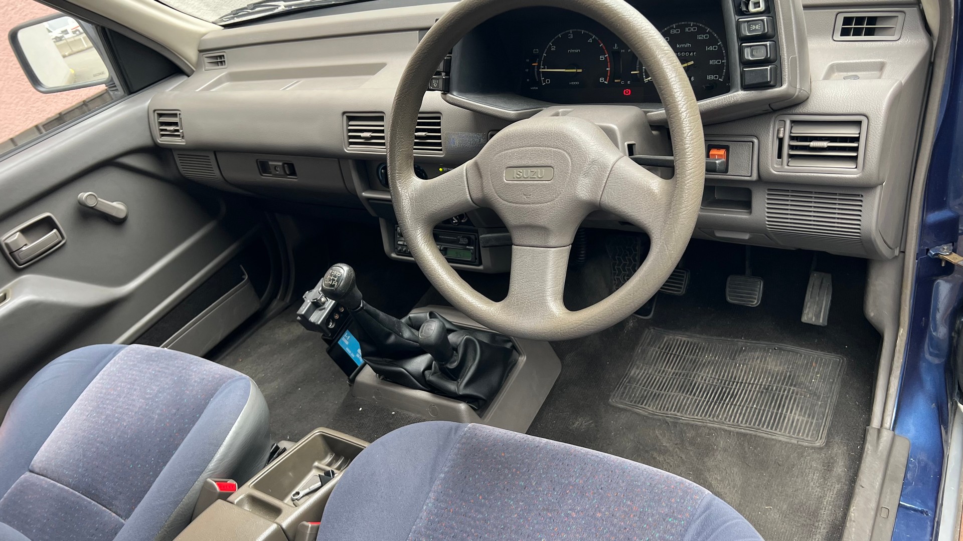 ISUZU ISUZU Adventure Midi 4x4 Rechtslenker 1.Hand-image-15