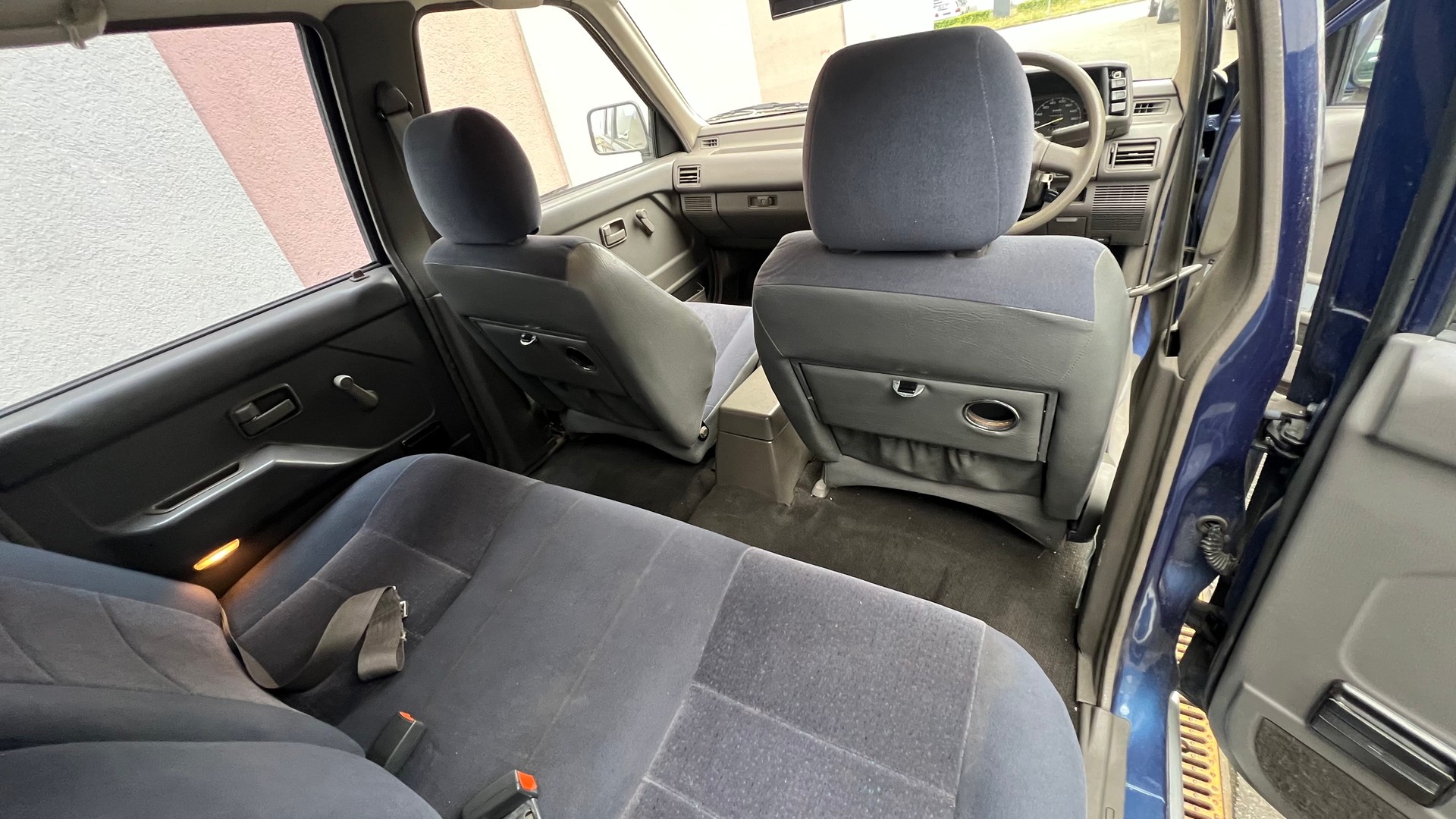 ISUZU ISUZU Adventure Midi 4x4 Rechtslenker 1.Hand-image-7