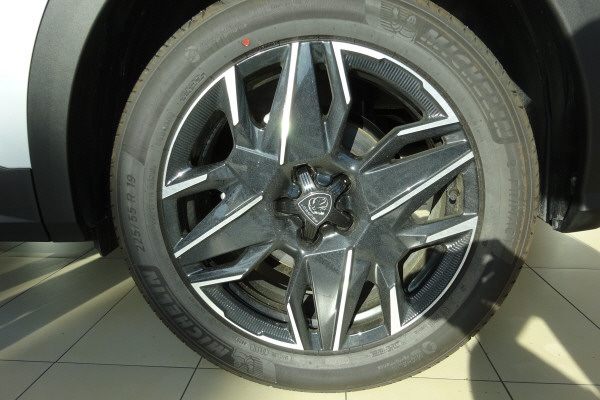 PEUGEOT 3008 145 e-DCS GT-image-8