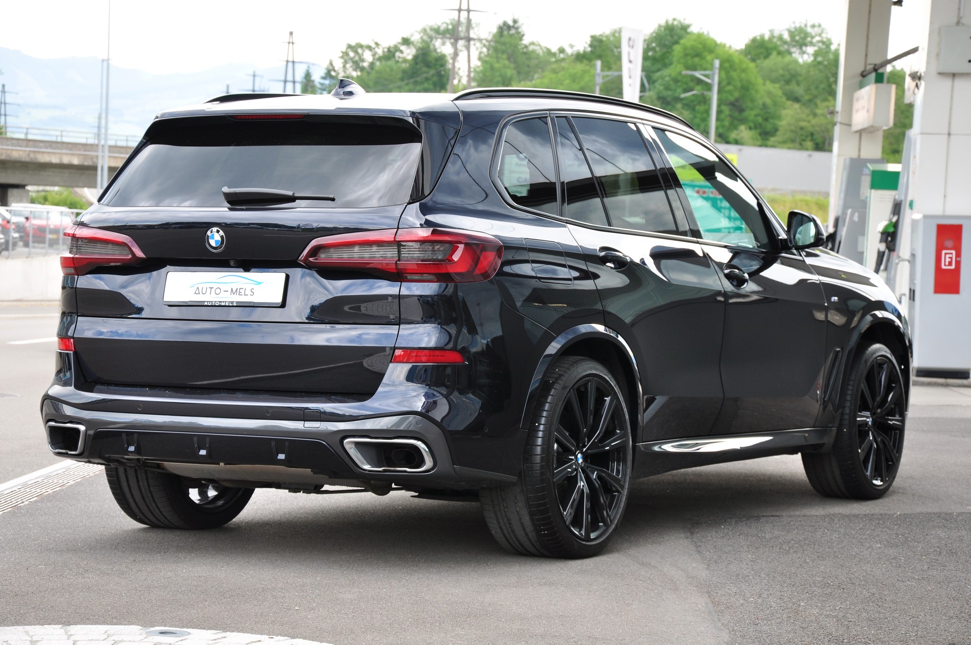 BMW X5 xDrive 48V 40d M Sport Steptronic-image-9