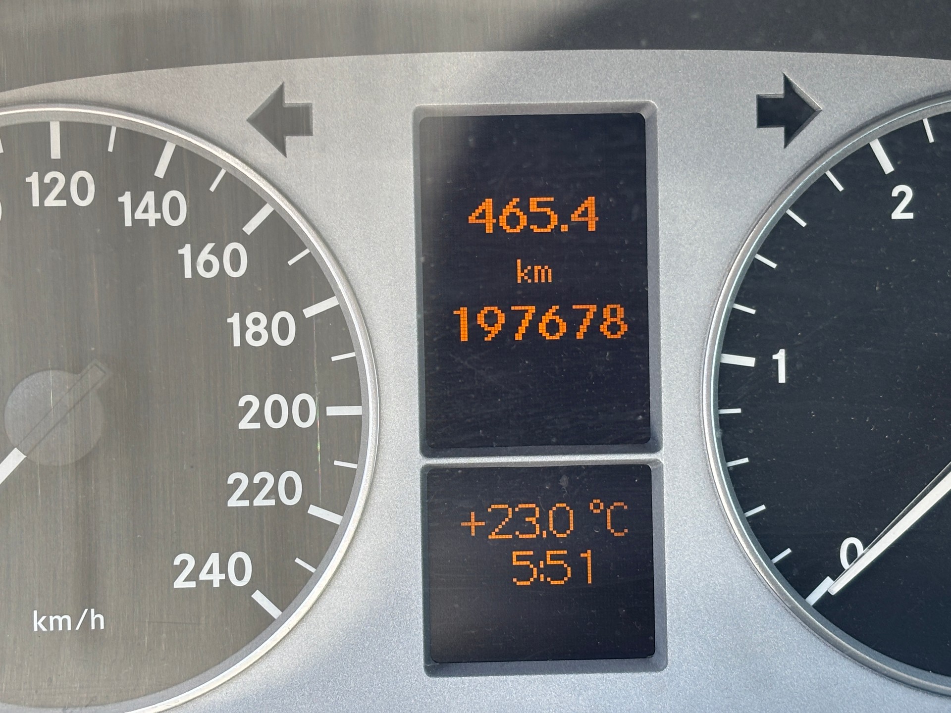 MERCEDES-BENZ B 180 CDI-image-11