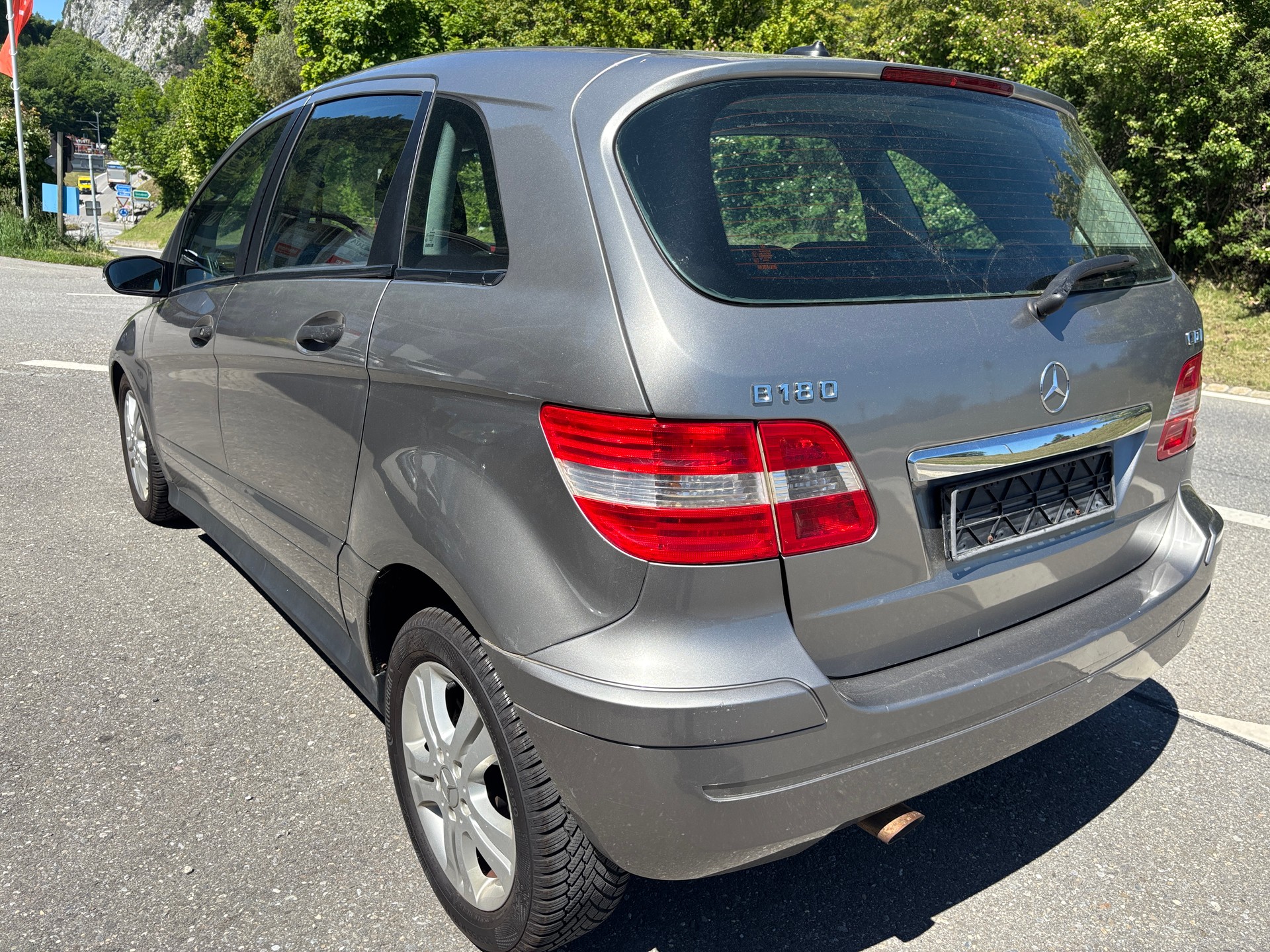 MERCEDES-BENZ B 180 CDI-image-6