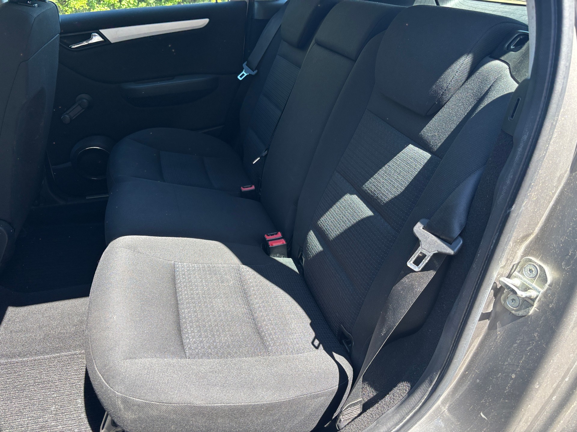 MERCEDES-BENZ B 180 CDI-image-8