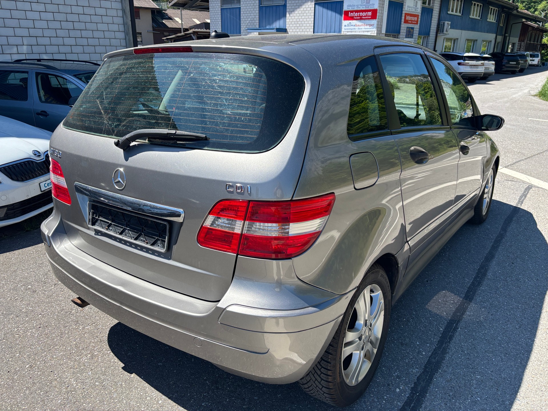 MERCEDES-BENZ B 180 CDI-image-5