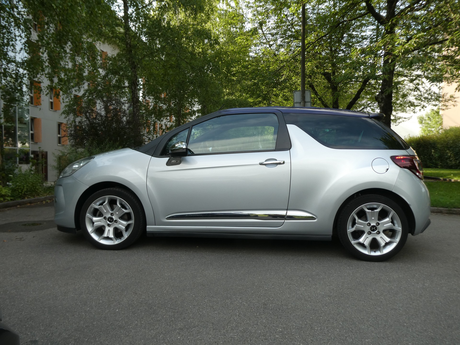 DS AUTOMOBILES DS3 Cabrio 1.6 THP Sport Chic-image-6