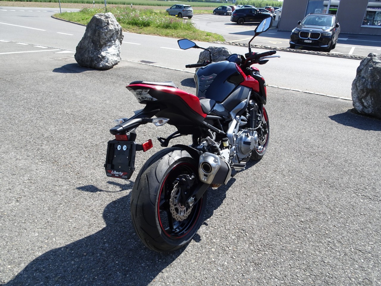 KAWASAKI Z 900-image-4