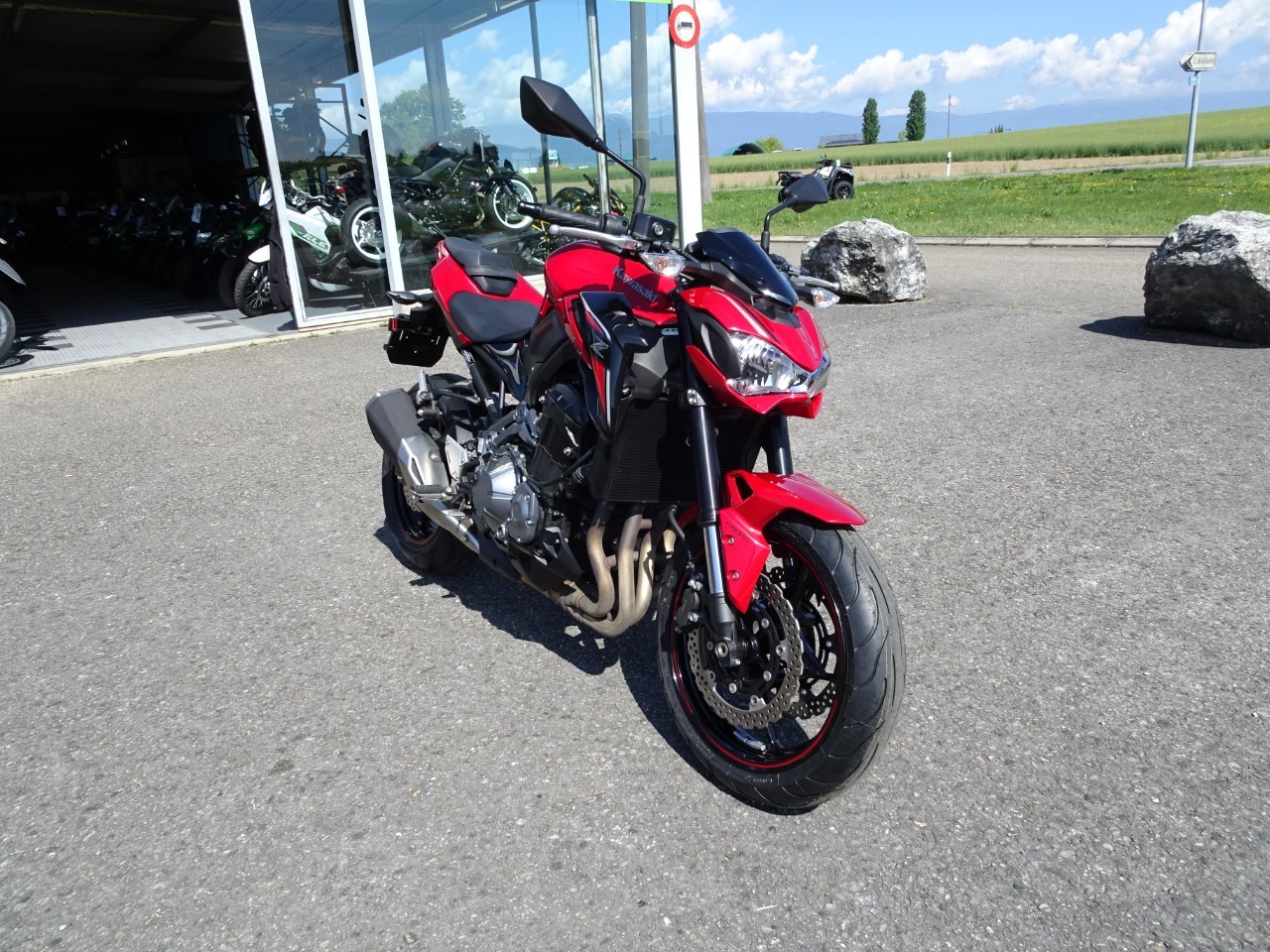 KAWASAKI Z 900-image-1