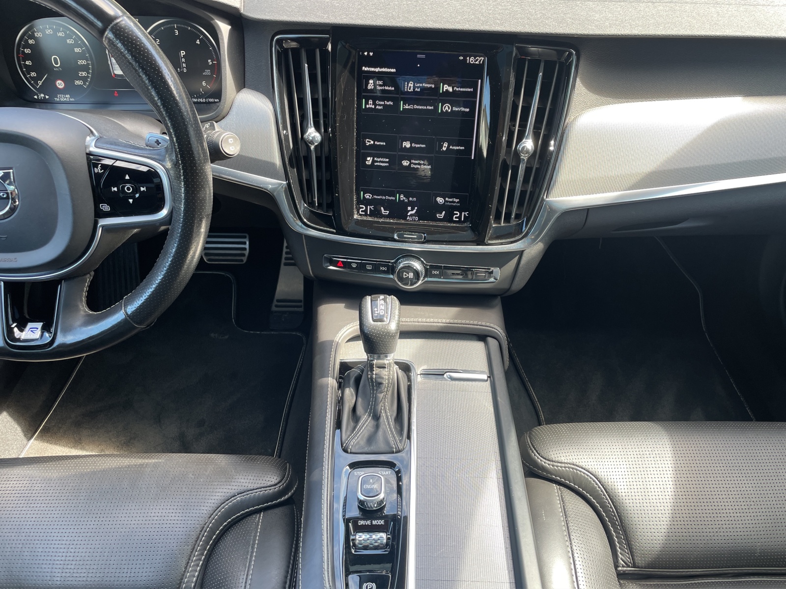 VOLVO V90 D4 AWD R-Design Geartronic-image-16