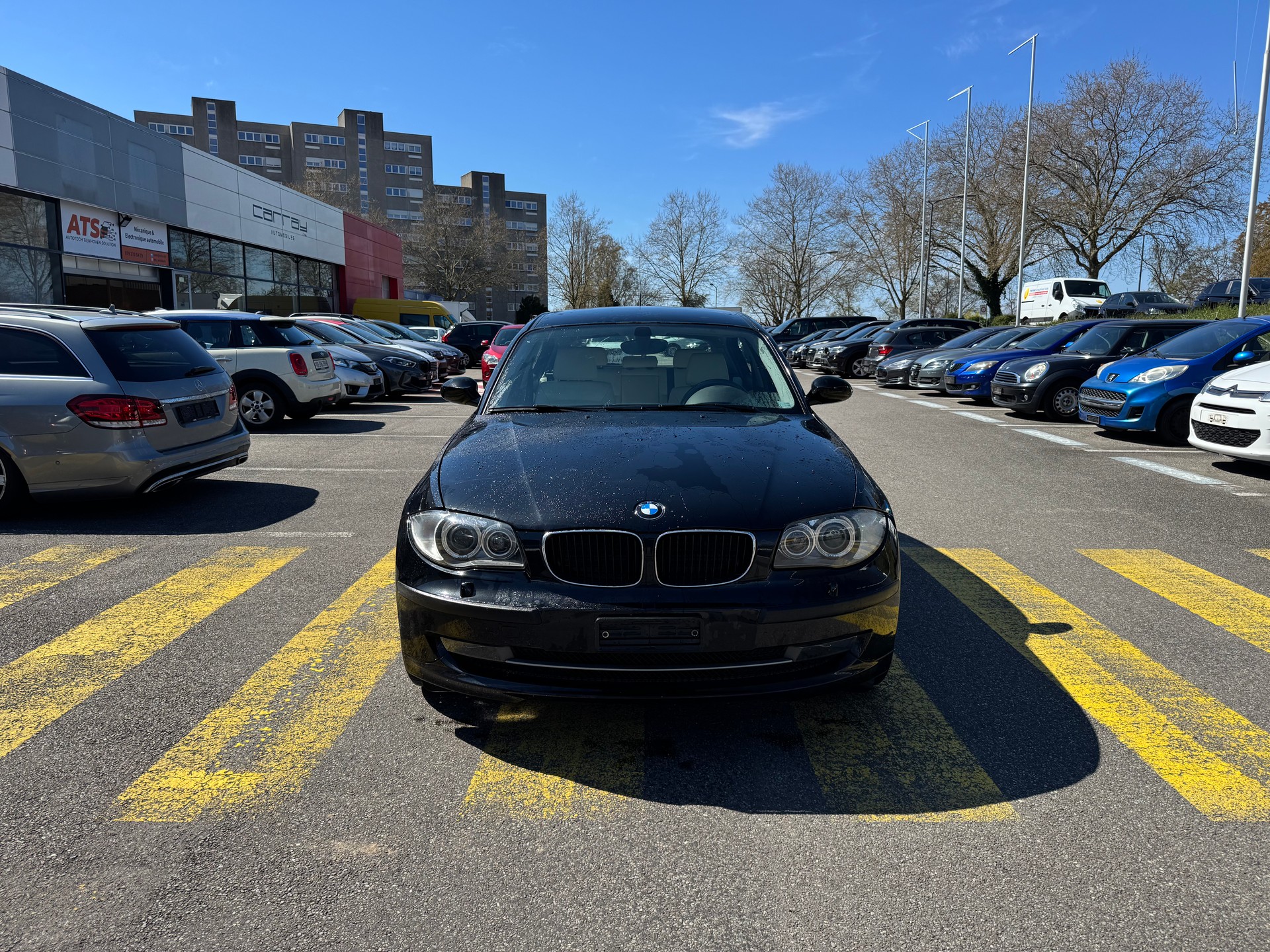 BMW 118d-showroom-element-2