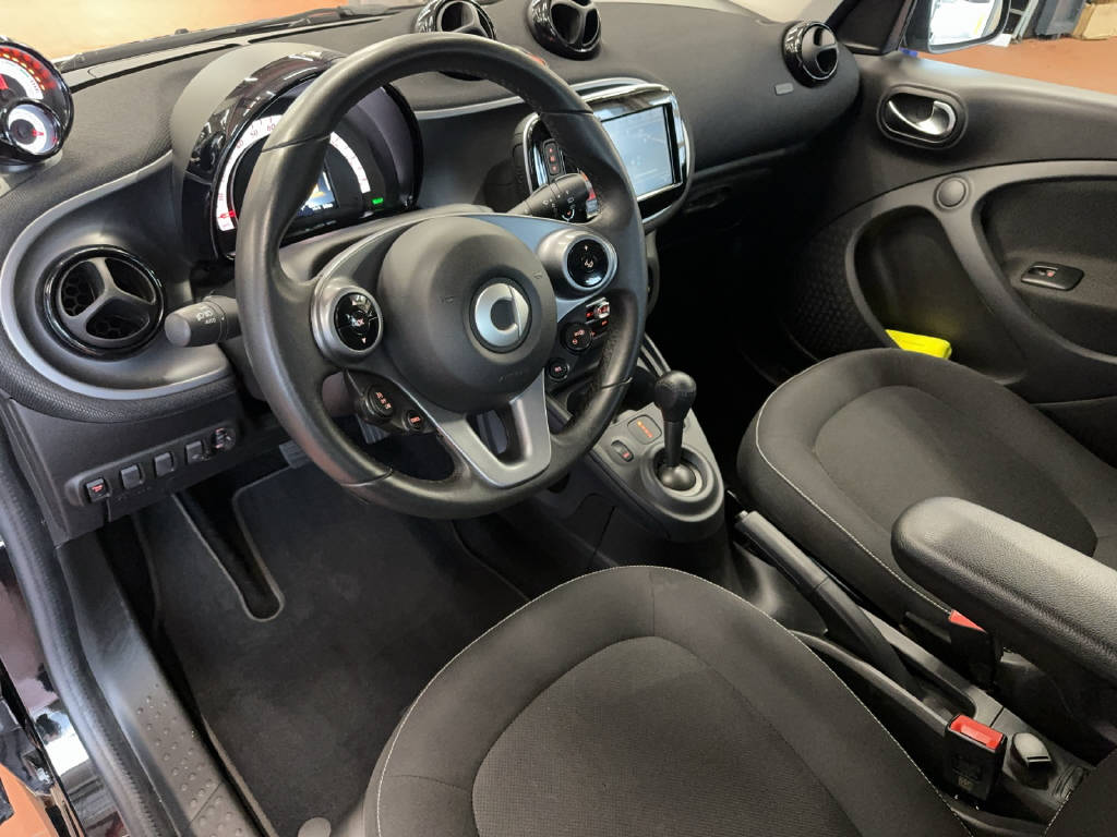 SMART Forfour EQ Passion-image-10