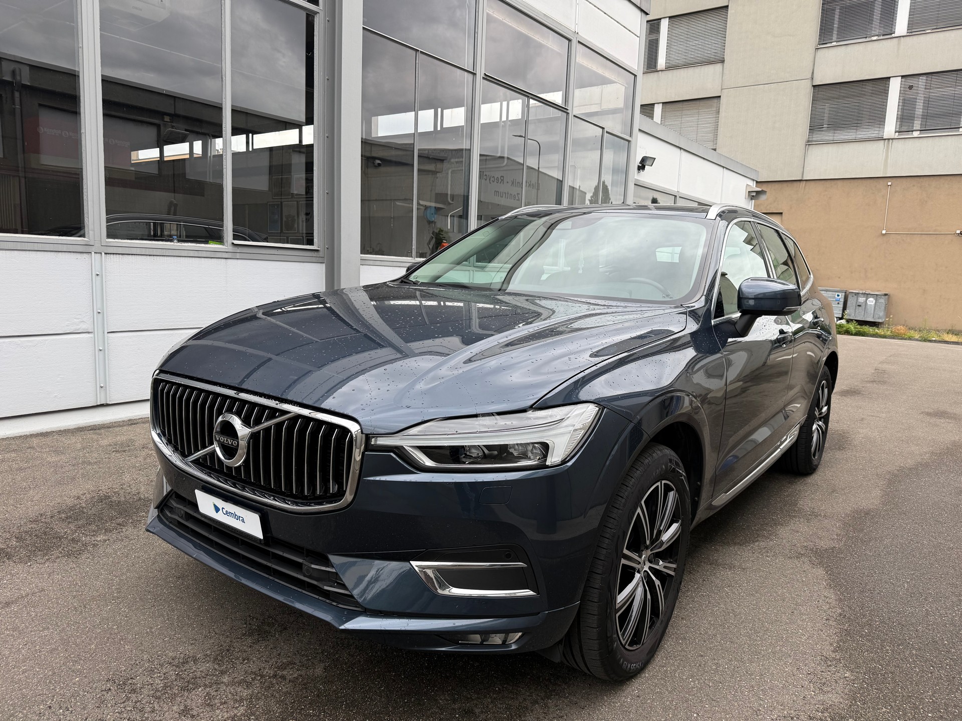 VOLVO XC60 B4 Diesel Mild Hybrid AWD Inscription Geartronic *Frisch ab MFK *Tempomat *Rückfahrkamera *Start/Stop *Lane+Park Assist.