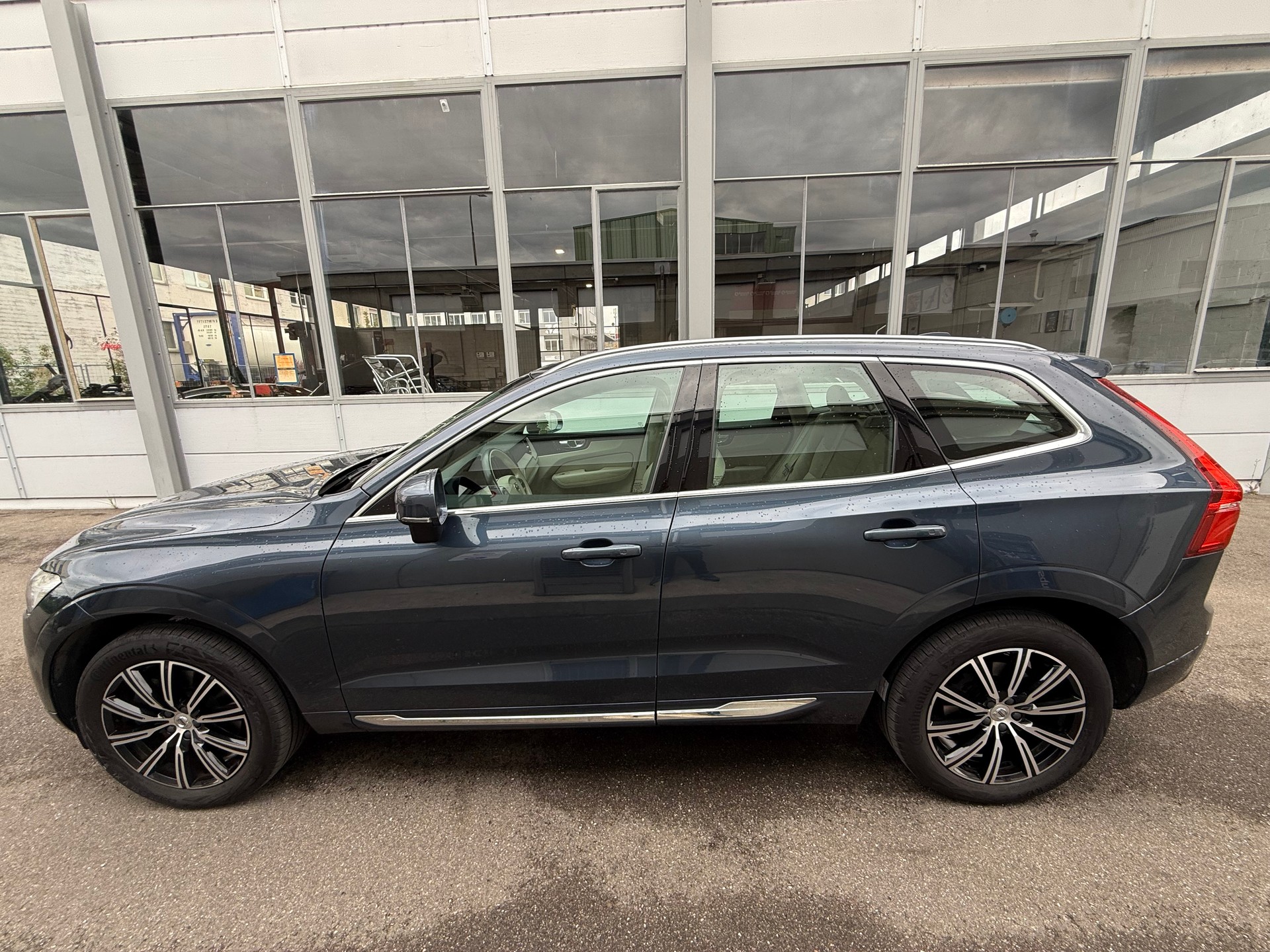 VOLVO XC60 B4 Diesel Mild Hybrid AWD Inscription Geartronic *Frisch ab MFK *Tempomat *Rückfahrkamera *Start/Stop *Lane+Park Assist.-image-5