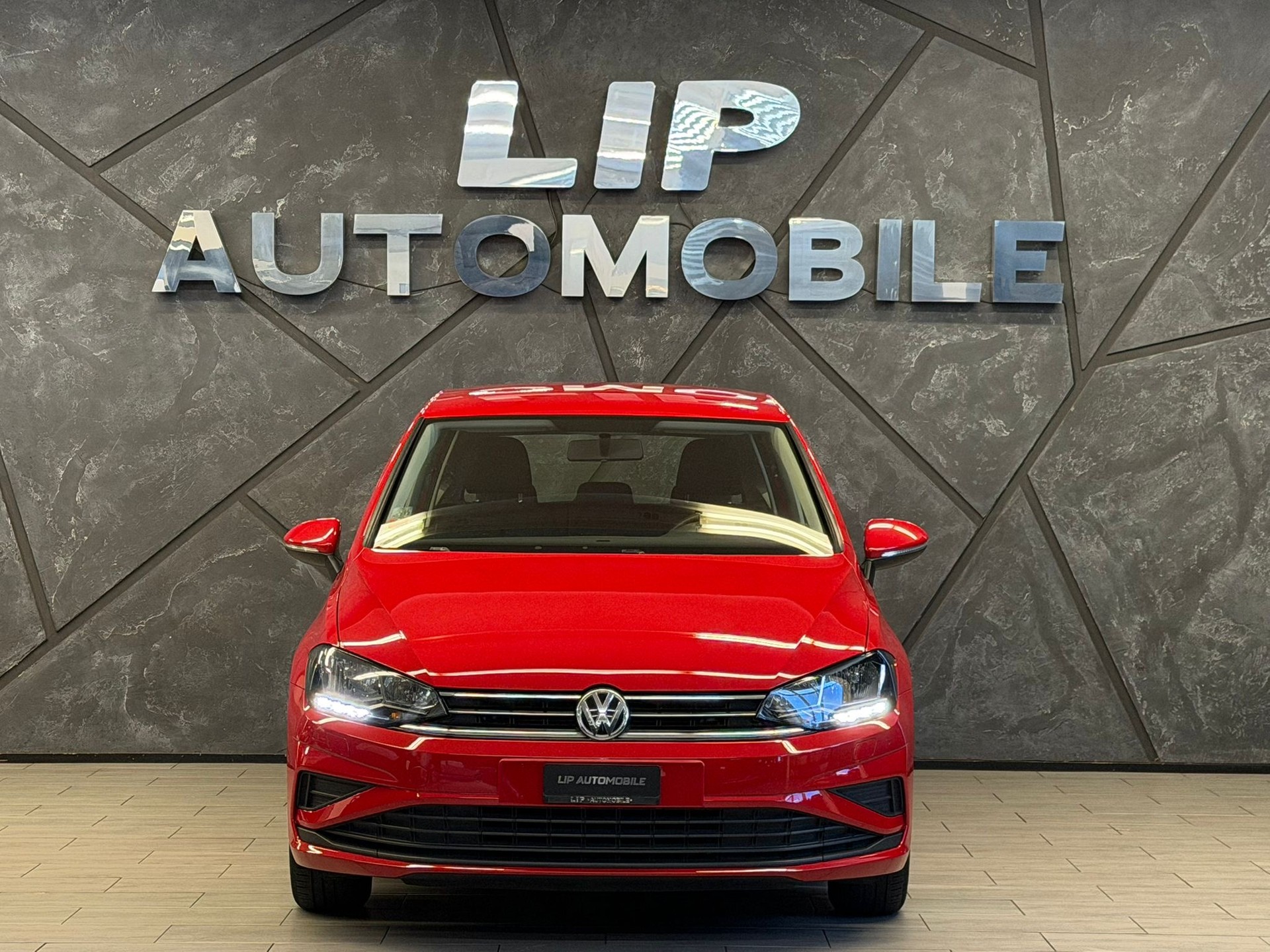 VW Golf Sportsvan 1.0 TSI Comfortline-showroom-element-1