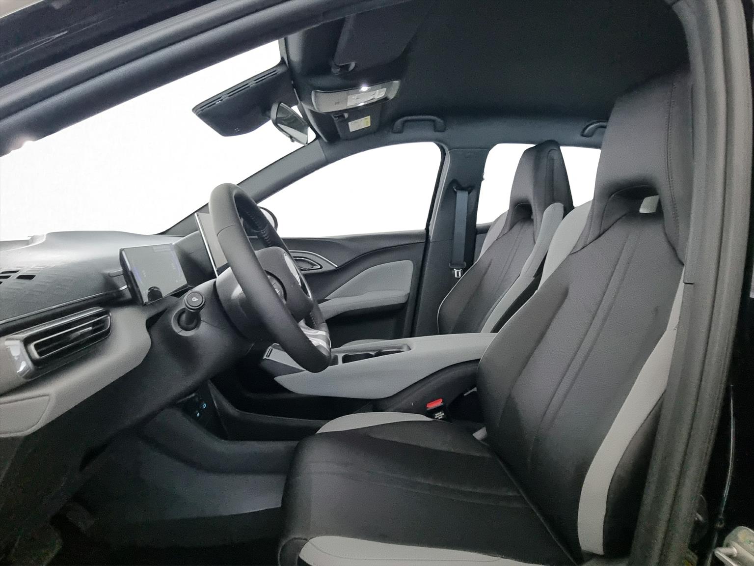 BYD Dolphin Surf 43 kWh Boost-image-5
