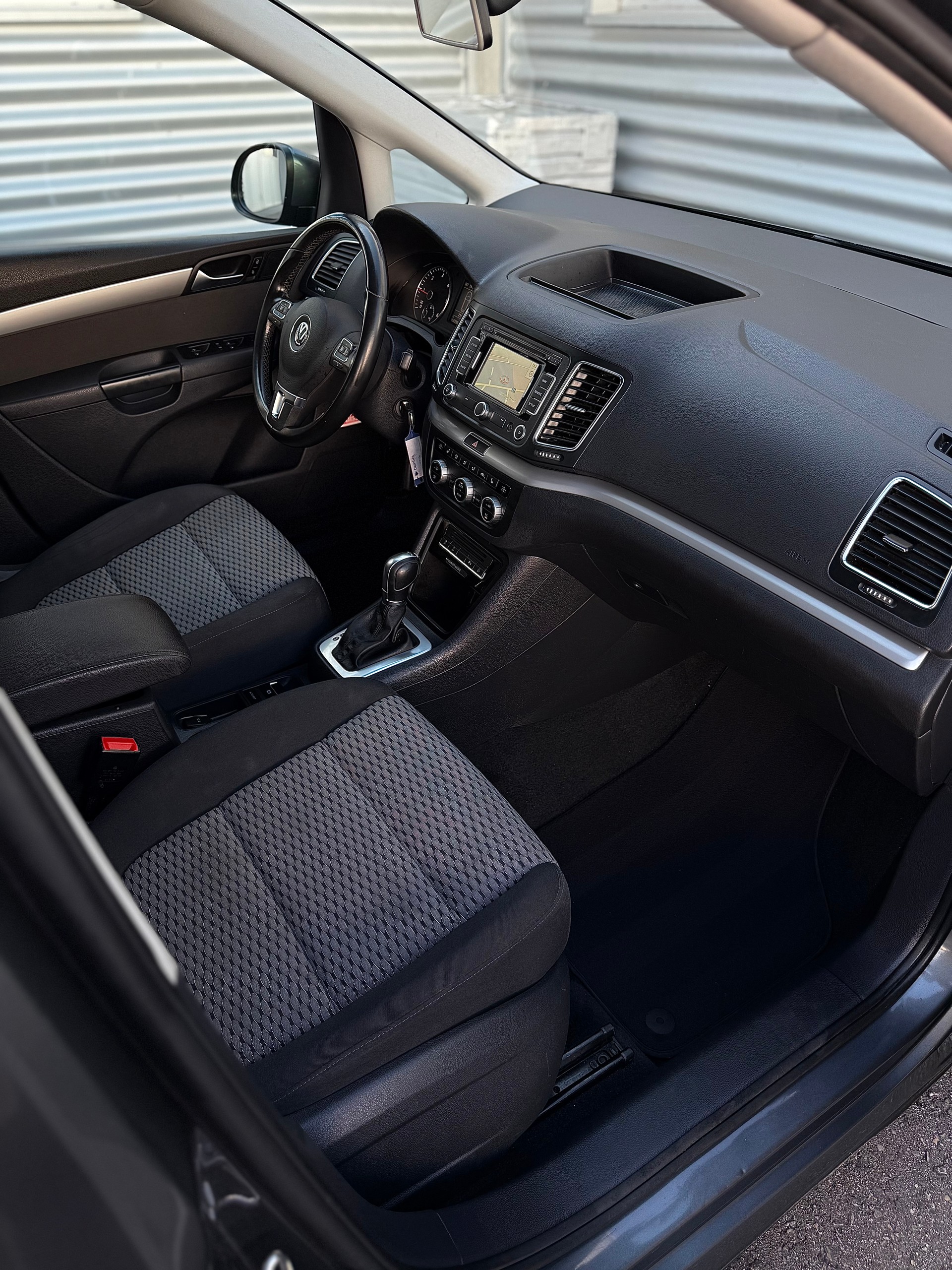 VW Sharan 2.0 TDI BlueMotion Technology Cup DSG-image-12
