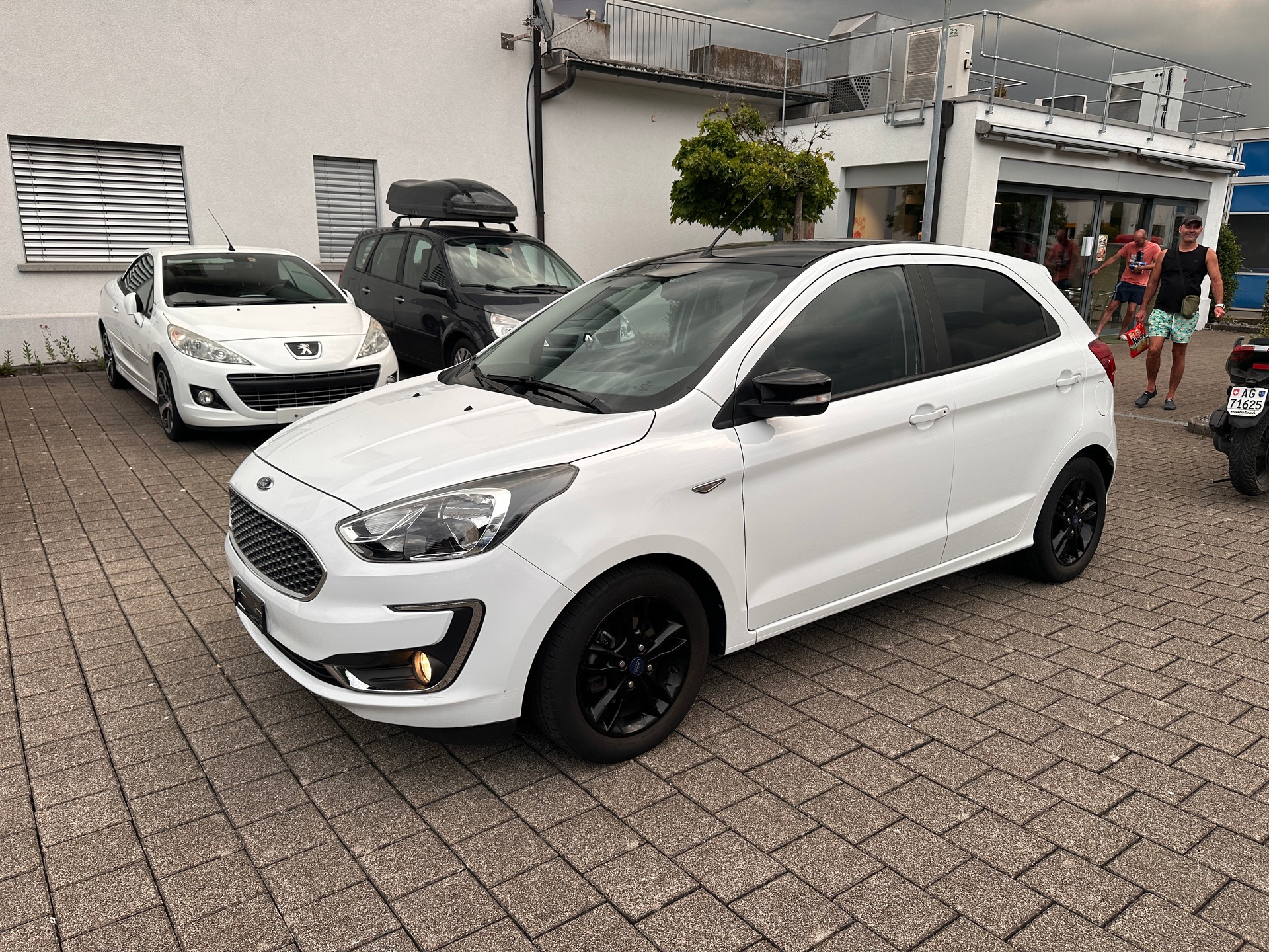 FORD KA+ 1.2 Ti-VCT Black Edition