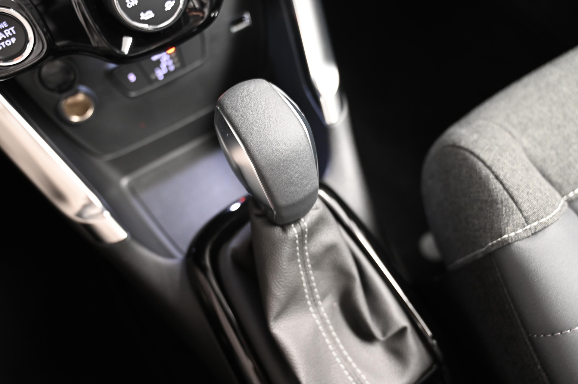 CITROEN C3 Aircross 1.2 PureTech 130 Swiss Edition-image-14