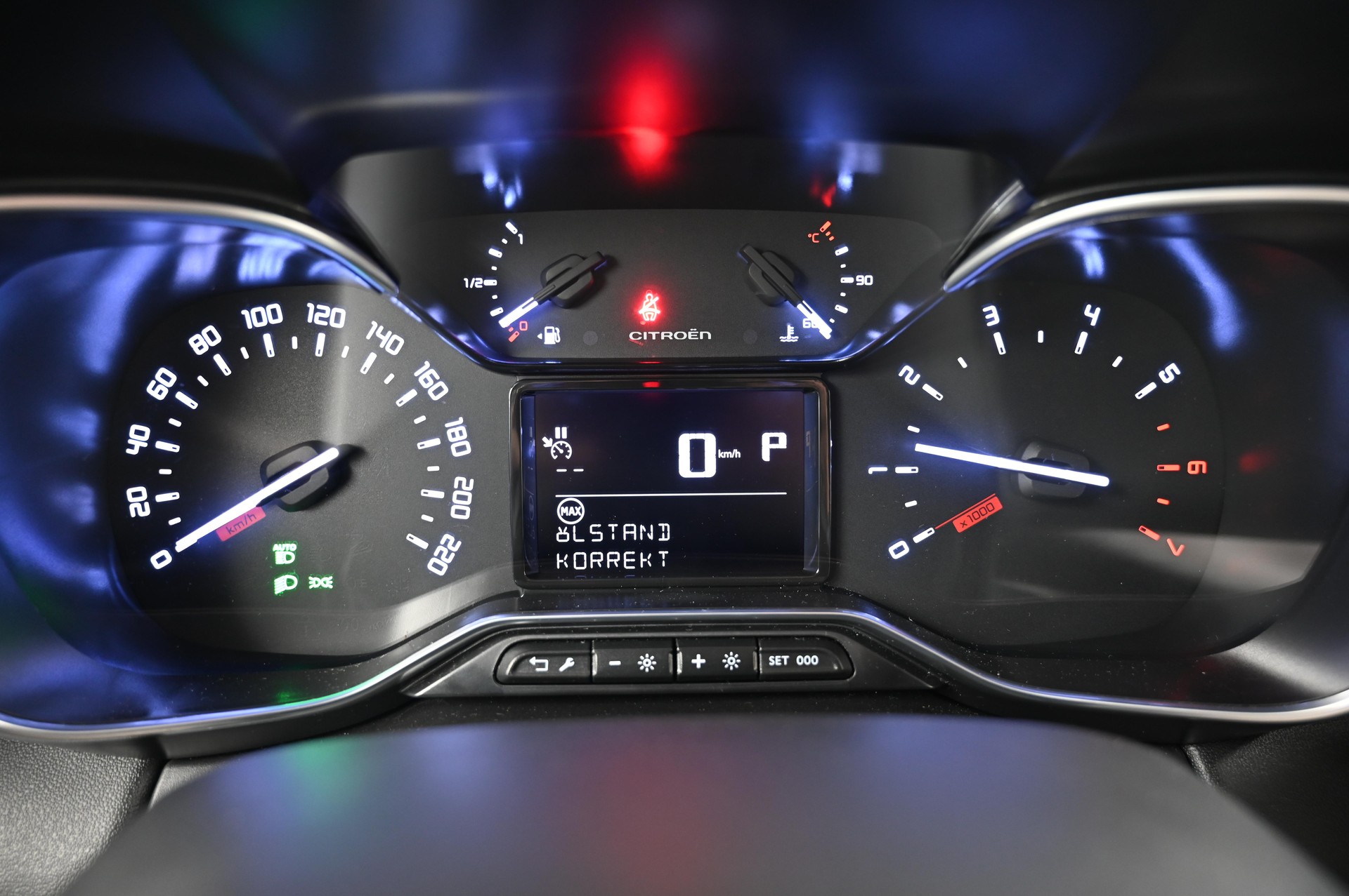 CITROEN C3 Aircross 1.2 PureTech 130 Swiss Edition-image-8