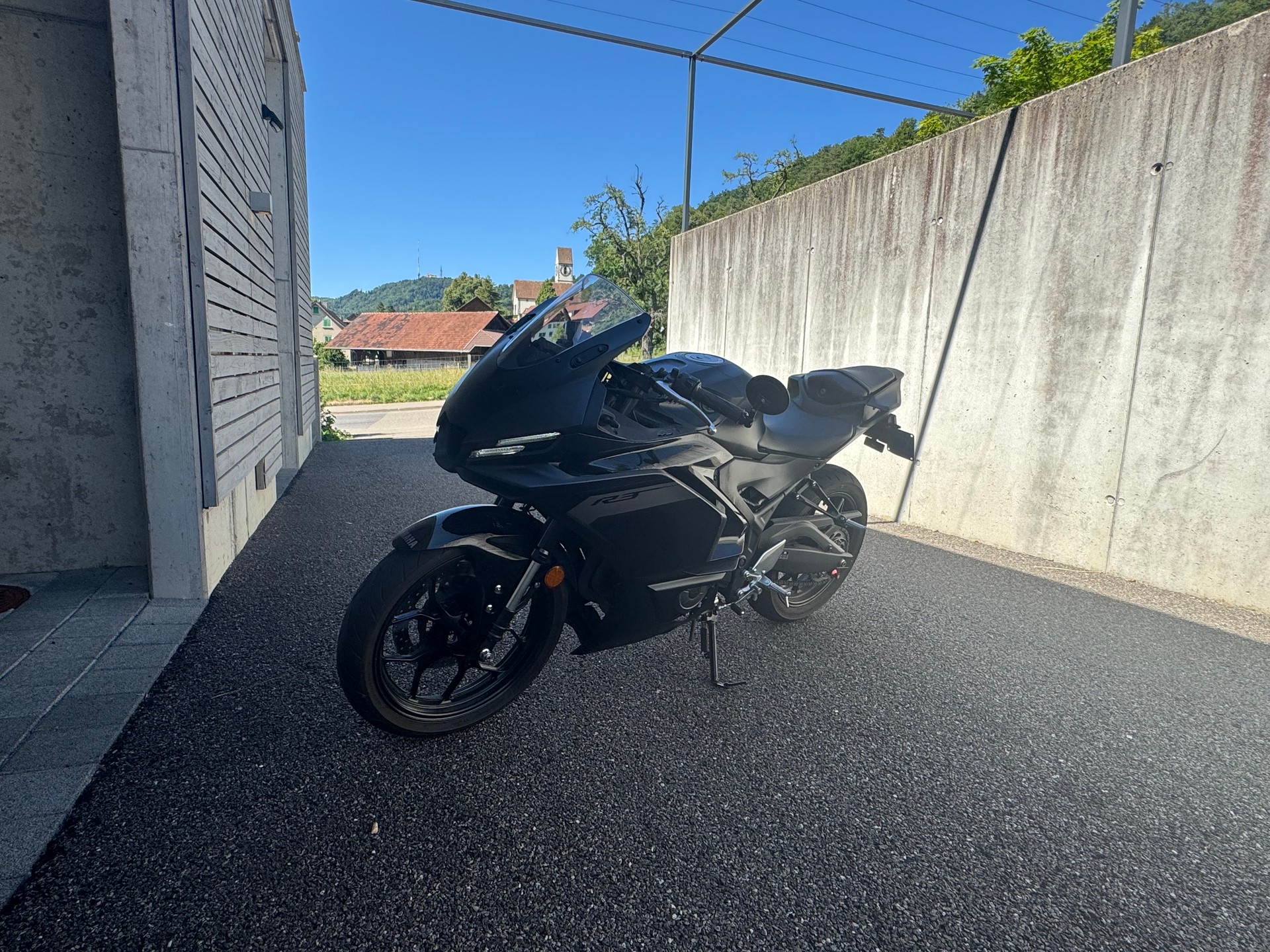 YAMAHA YZF-R3-image-0