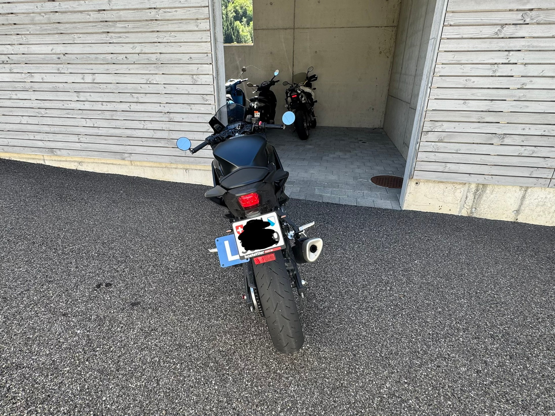 YAMAHA YZF-R3-image-3