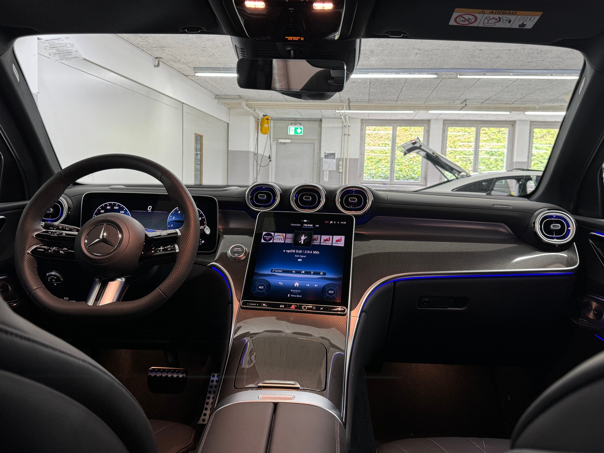 MERCEDES-BENZ GLC 300 4Matic 9G-Tronic-image-9